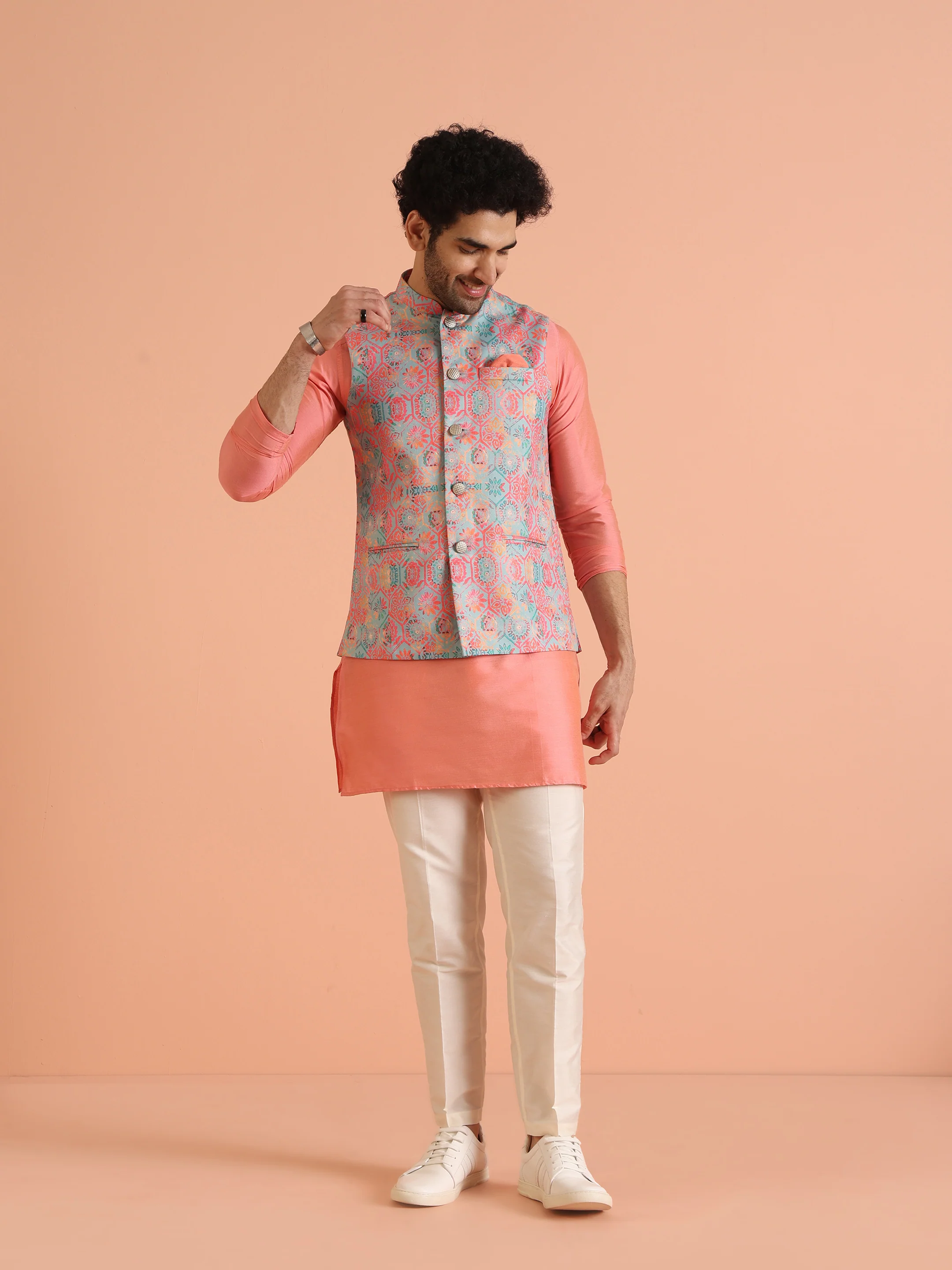 Peach Printed Jacket Kurta Ivory Trouser Set - Image 9