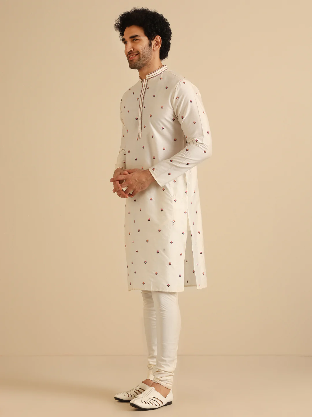 Cream Silk Blend Embroidered Kurta - Image 2