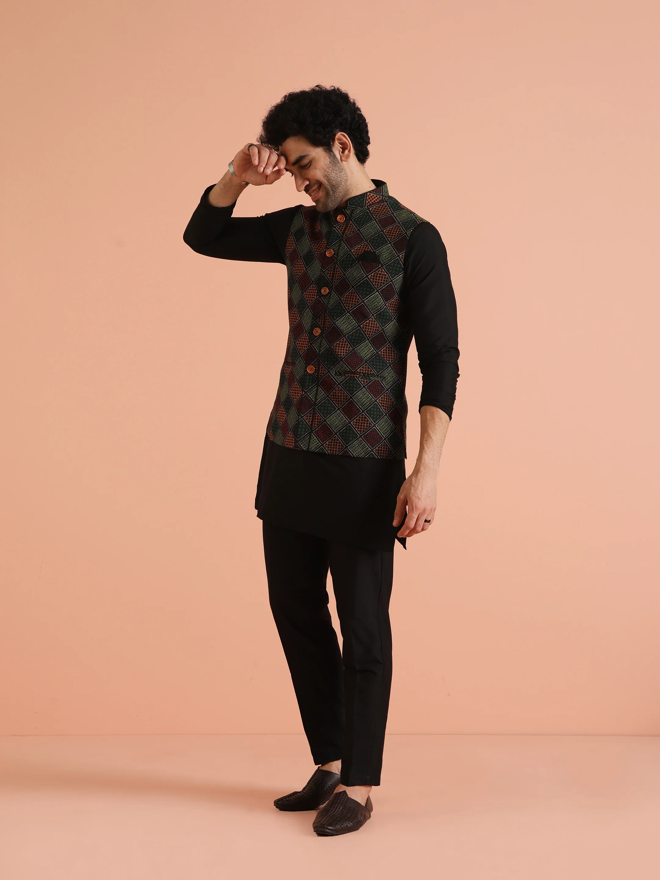 Black Multicolour Jacket Kurta Trouser Set - Image 8