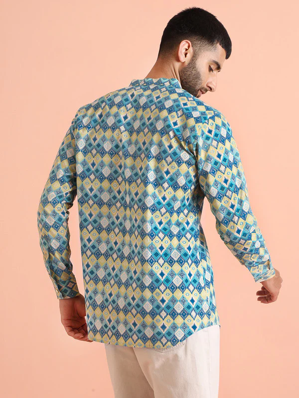 Multicolor Geometric Printed Short Kurta - Image 4