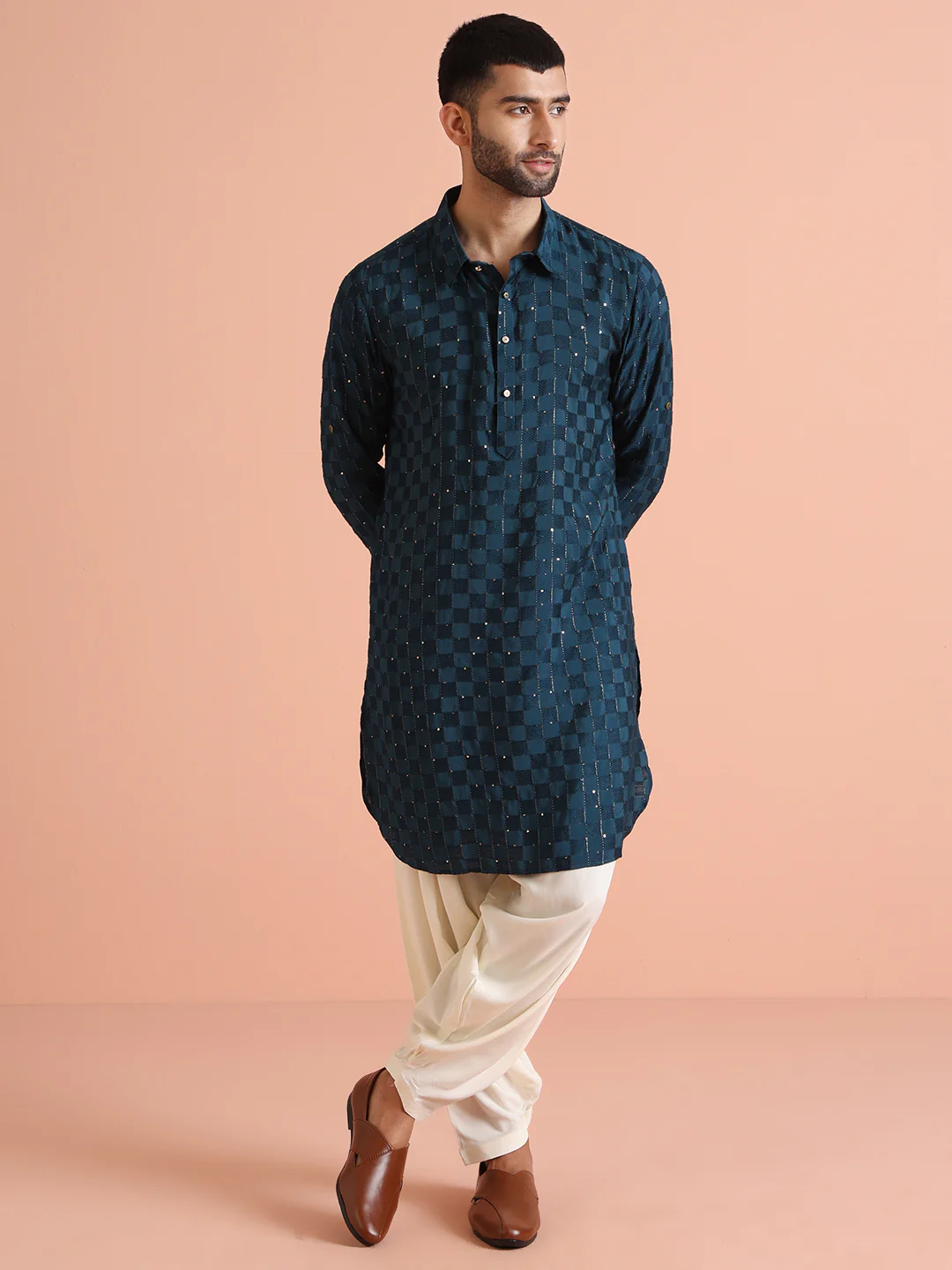 Blue Self-Checkered Pathani Kurta Patiyala Set - Image 2