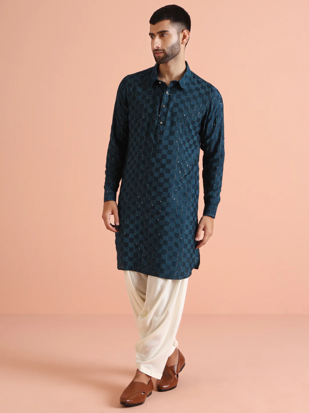 Blue Self-Checkered Pathani Kurta Patiyala Set - Image 4