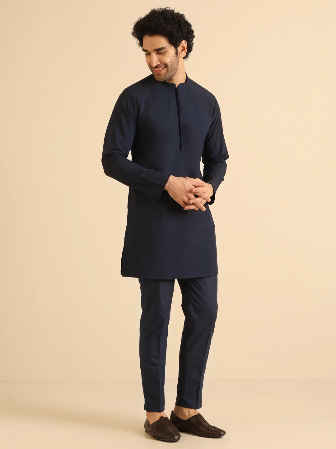 Navy Blue Silk Blend Solid Mid Kurta Trouser Set - Image 2
