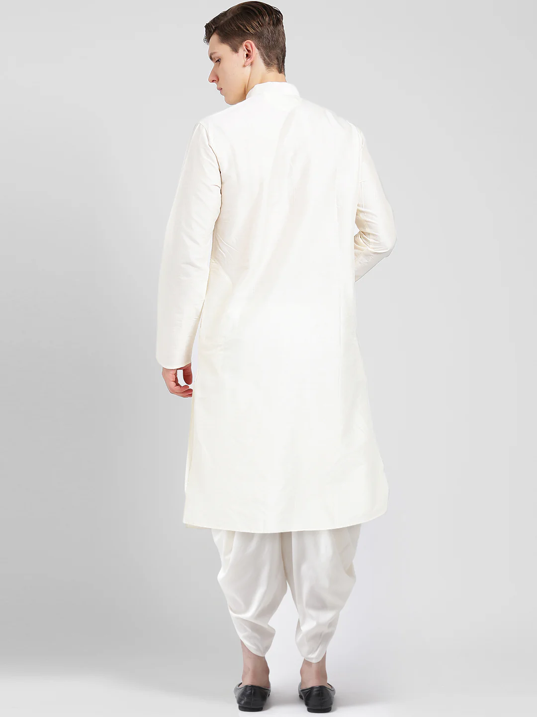 Off White Cotton Silk Solid Kurta Dhoti Set - Image 4