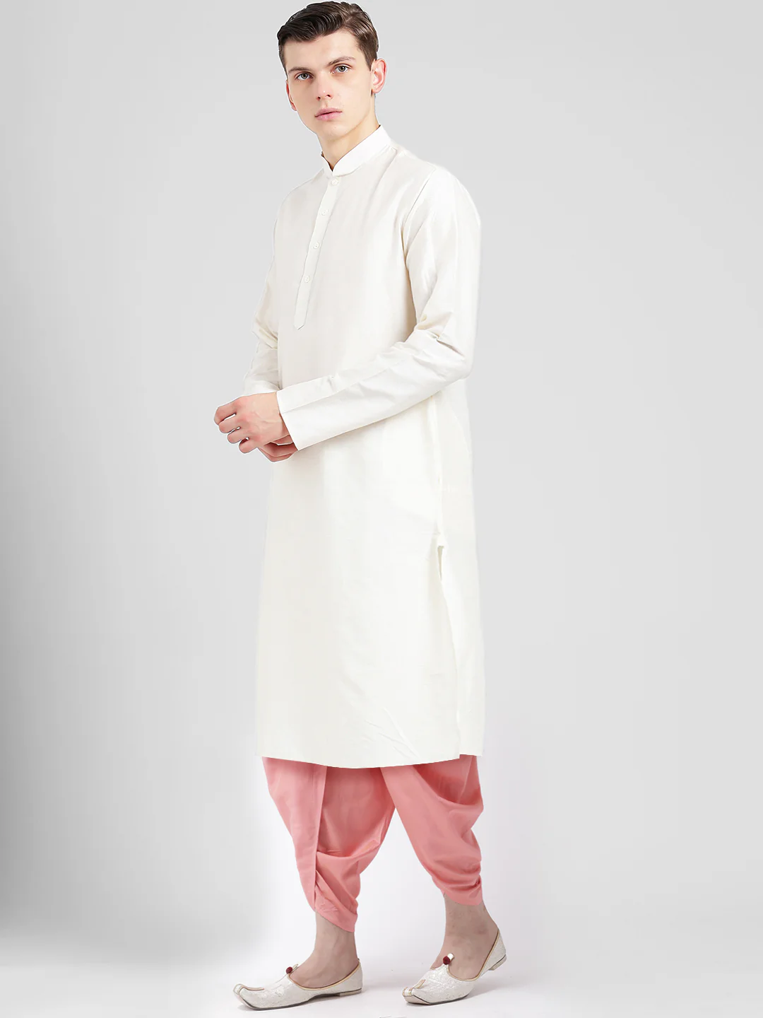 Men Off White Silk Blend Kurta Set - Image 3
