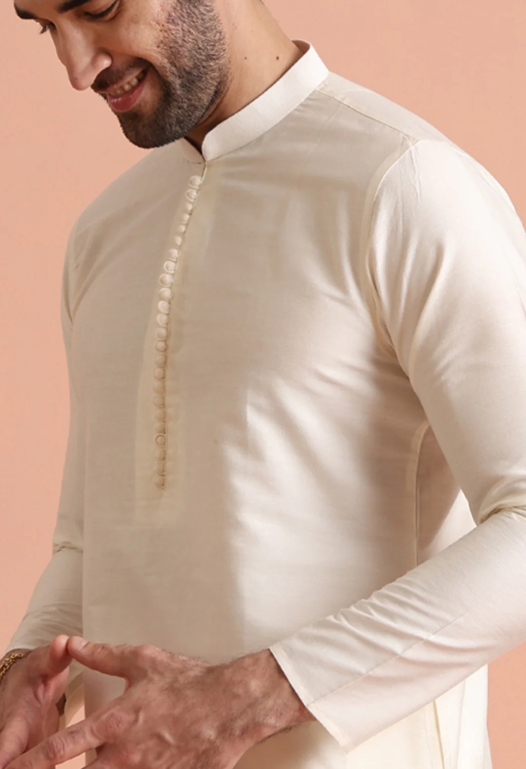 Elegant Off-White Silk Blend Kurta for Men Minimalistic Ethnic Wear - Image 4