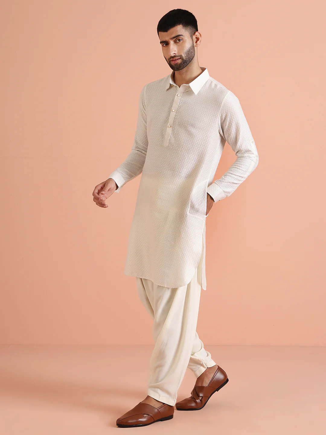 Cream Jacquard Textured Pathani Kurta - Image 3