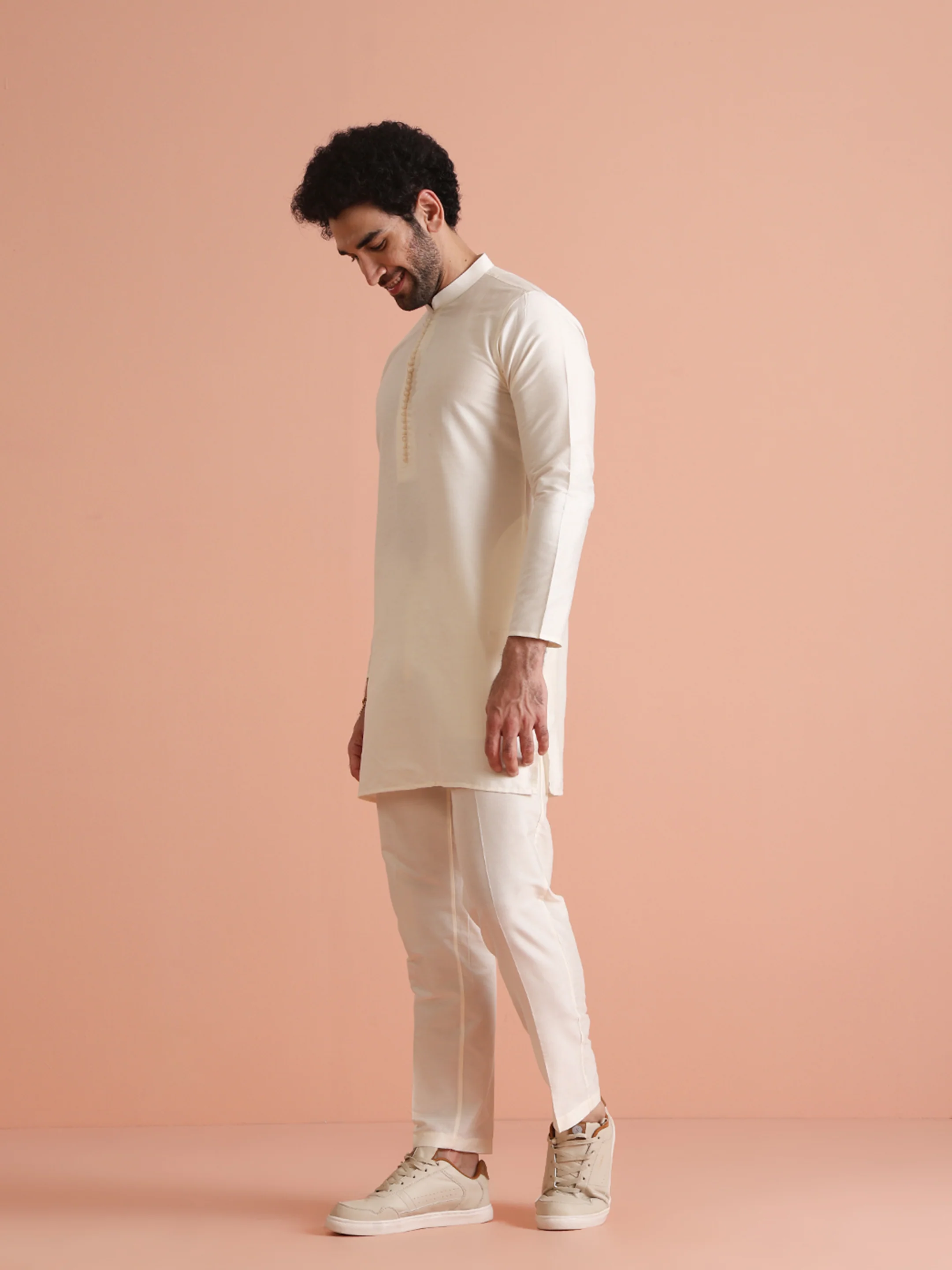 Cream Silk Blend Solid Mid Kurta Trouser - Image 2