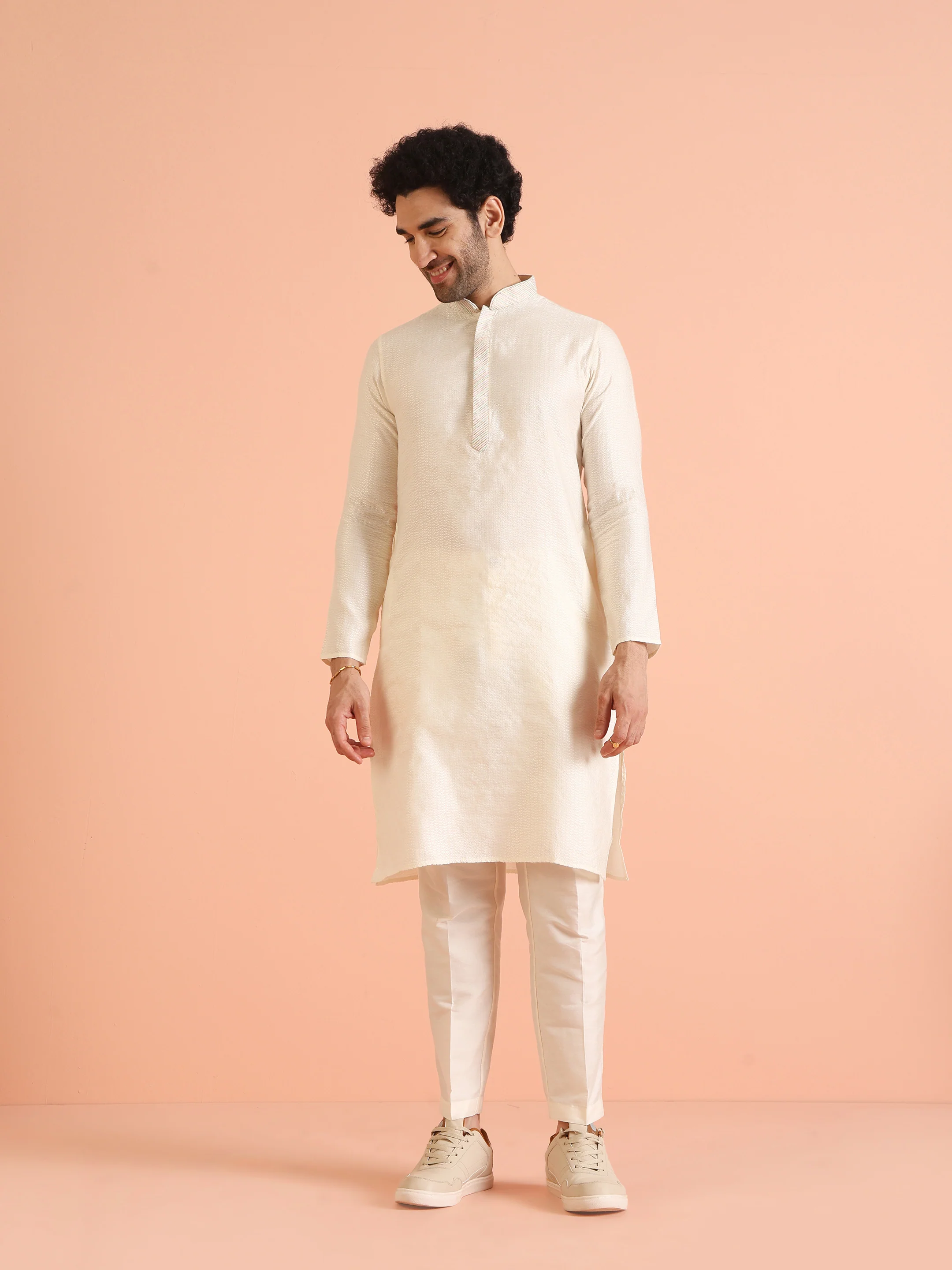 Cream Silk Blend Kurta Set with Intricate Woven Detailing and Matching Trousers Set - Image 2