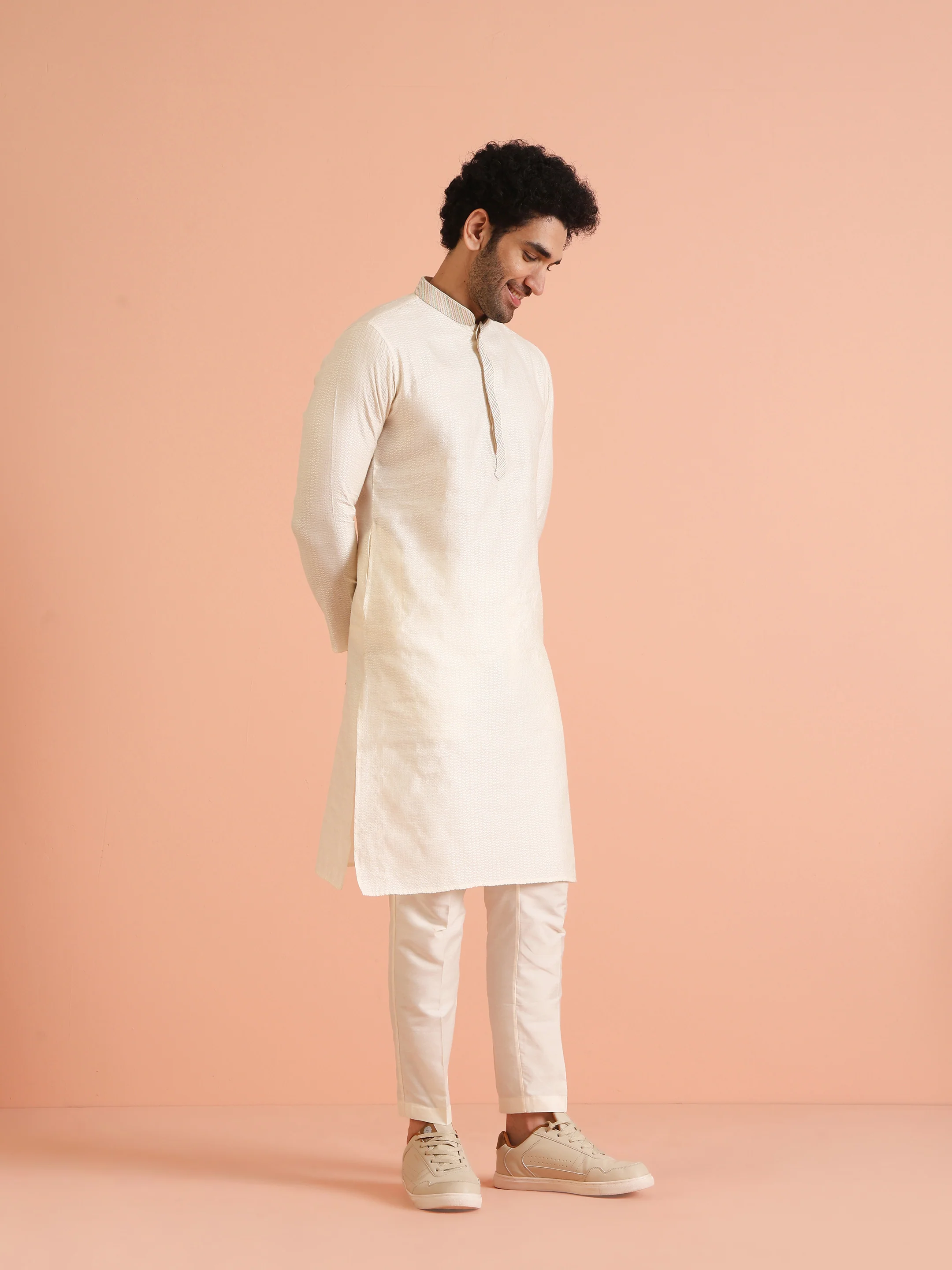 Cream Silk Blend Kurta Set with Intricate Woven Detailing and Matching Trousers Set - Image 3