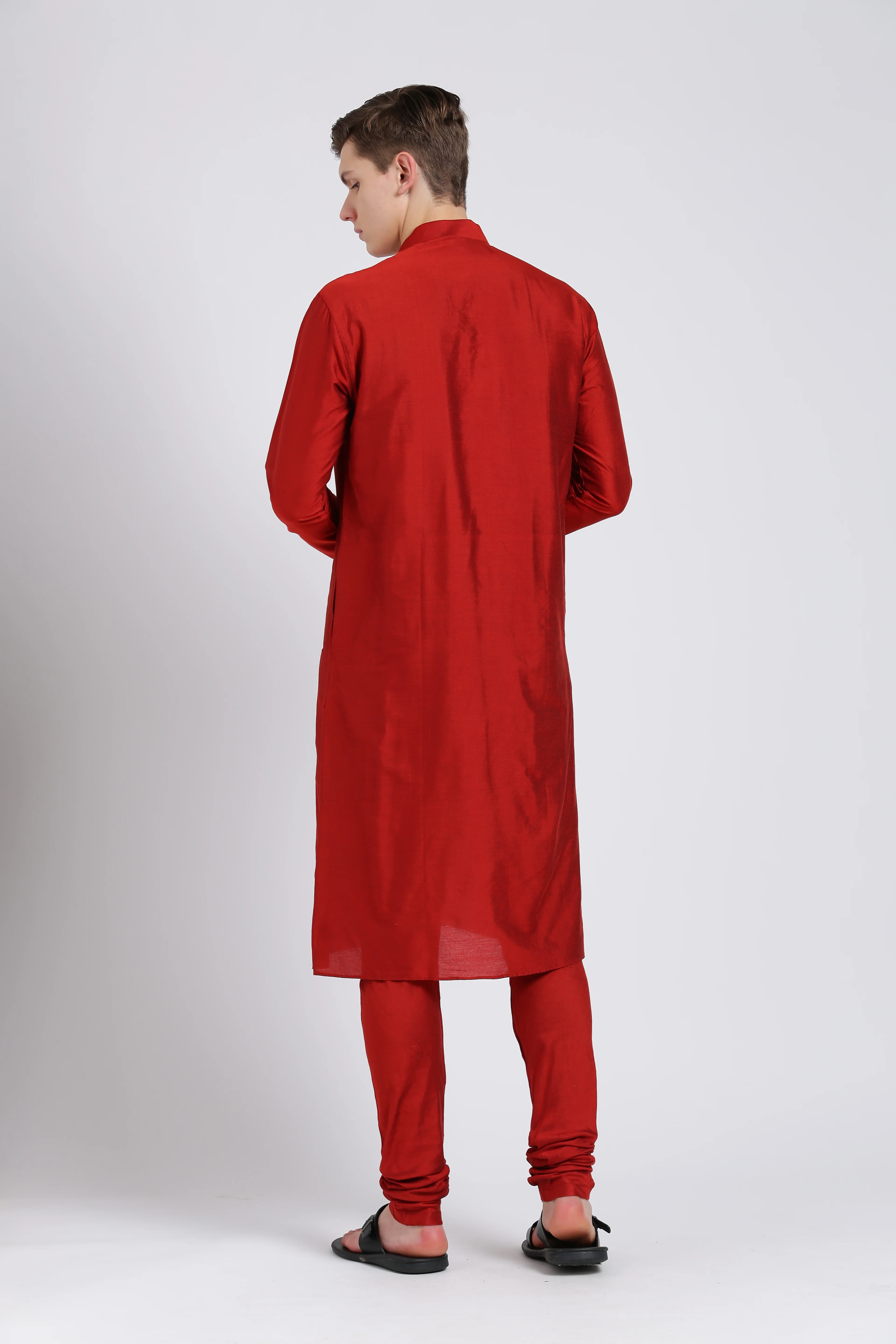 Men Red Solid Dyed Kurta - Image 3