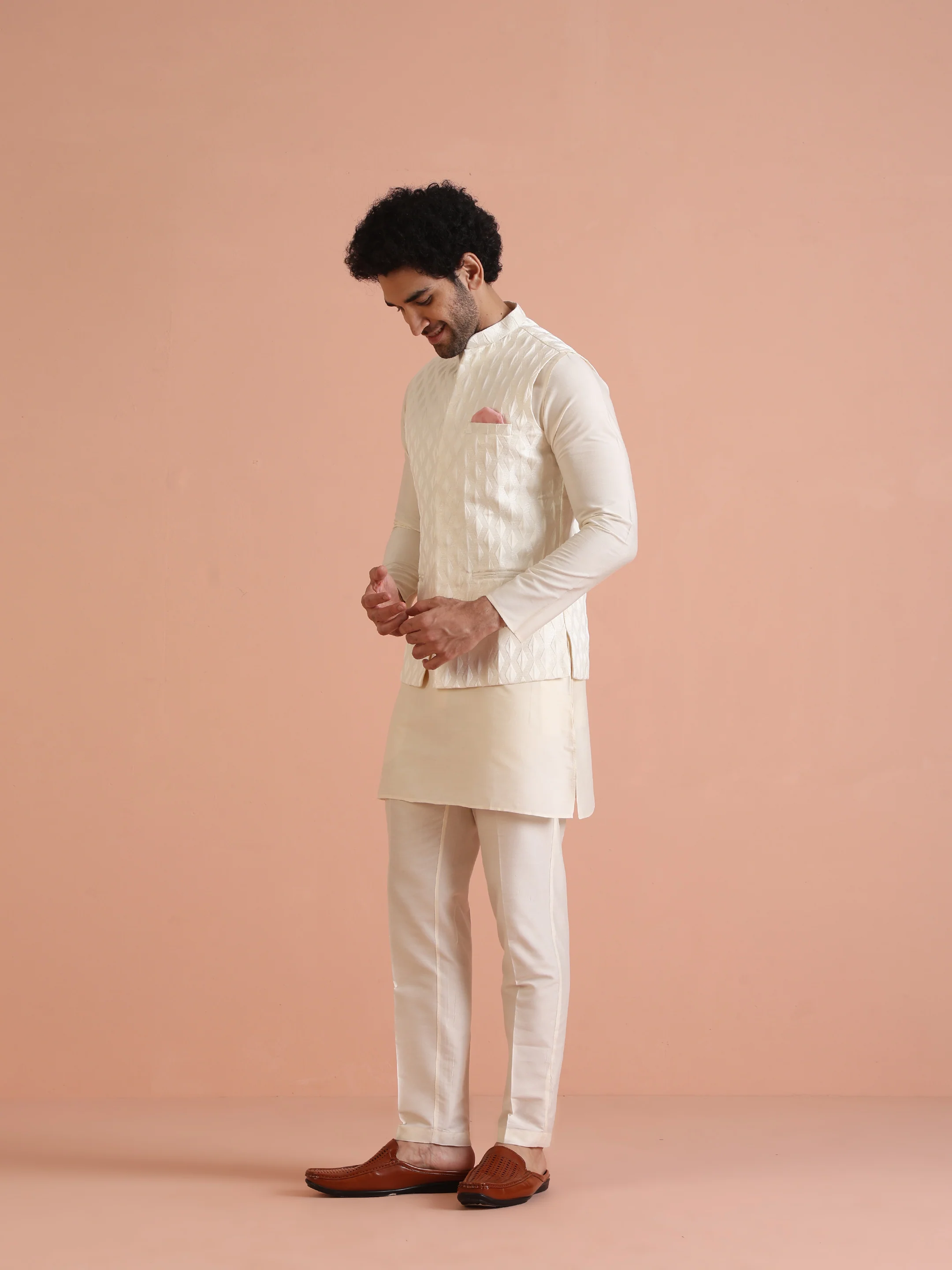 Cream Silk Blend Textured Nehru Jacket Kurta Set - Image 2