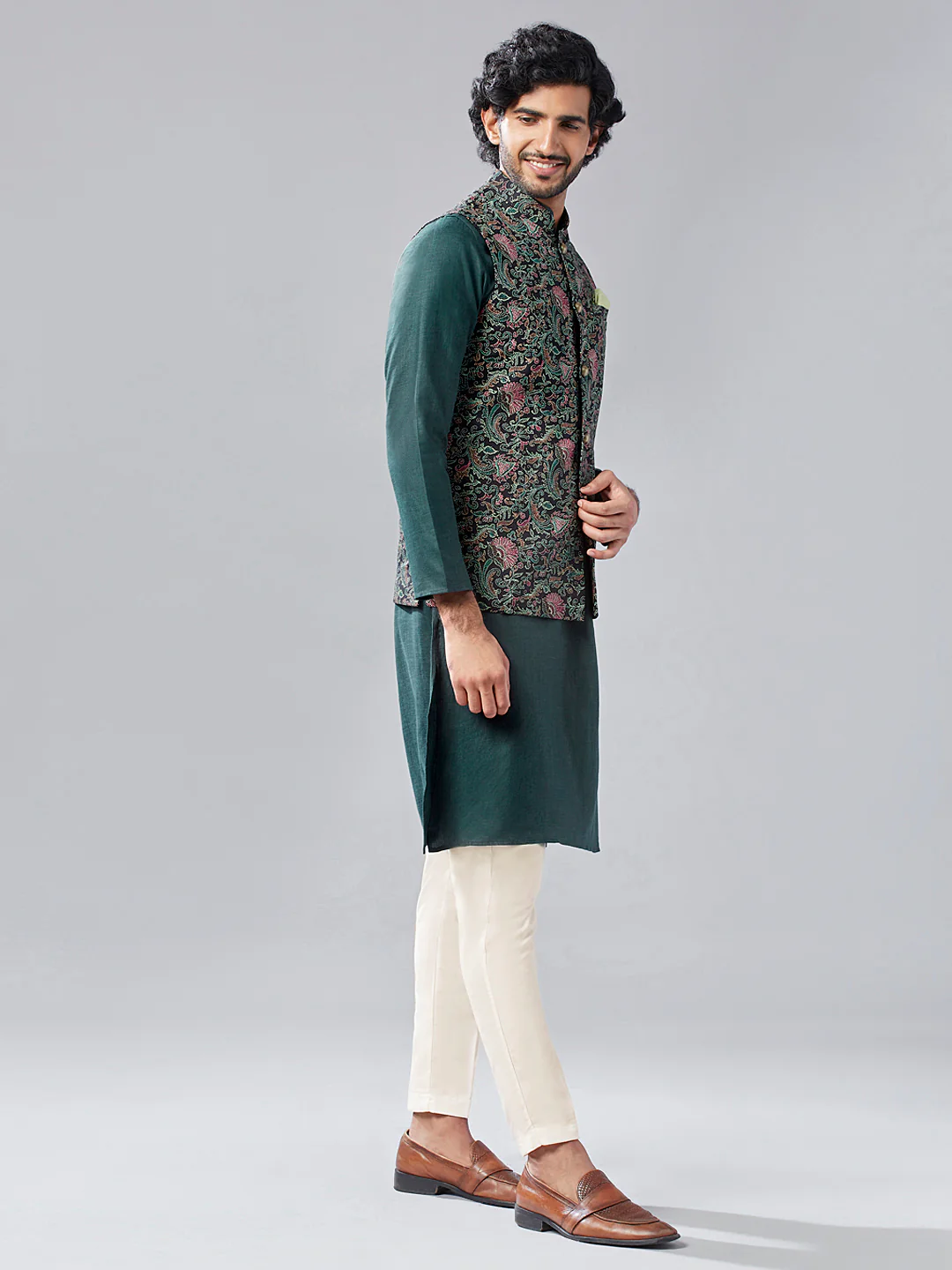 Multicolored Embroidered Jacket Set with Green Kurta & Cream Bottomwear - Image 3