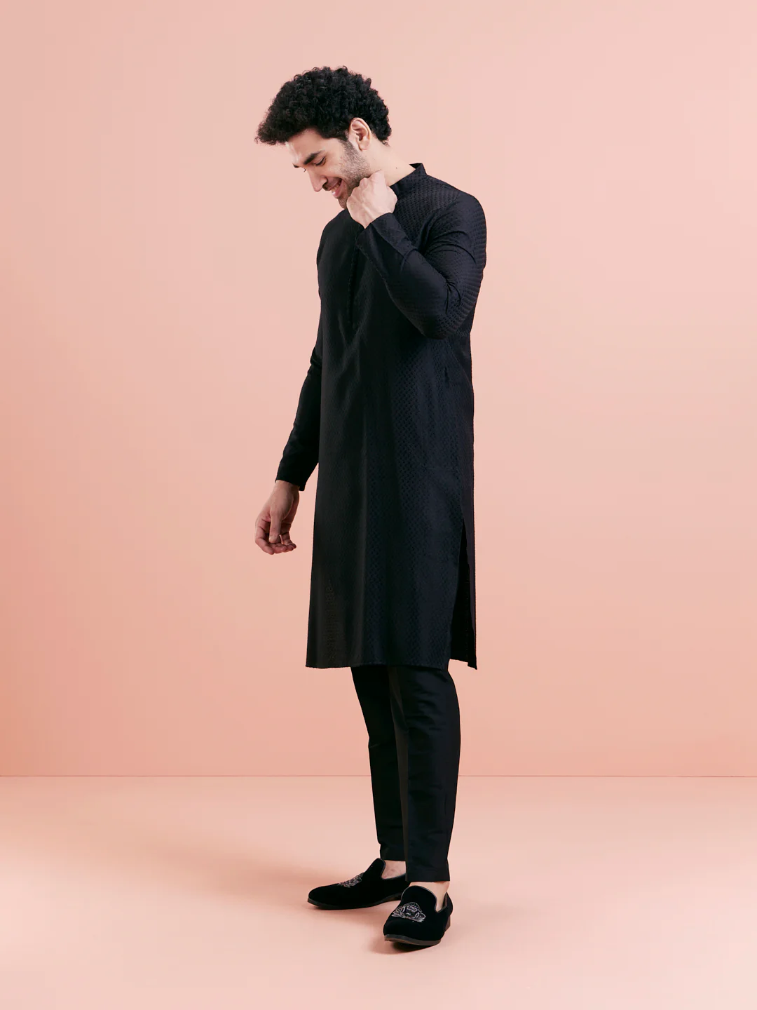Black Cotton Self Textured Long Kurta - Image 4