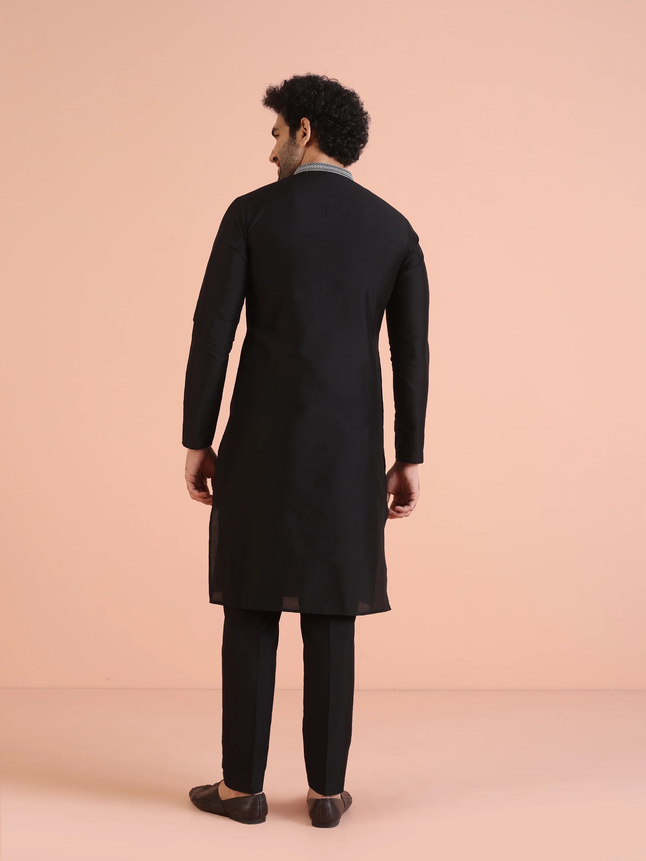 Black Silk Blend Kurta Set with Embroidered Collar Detailing and Matching Trousers - Image 4