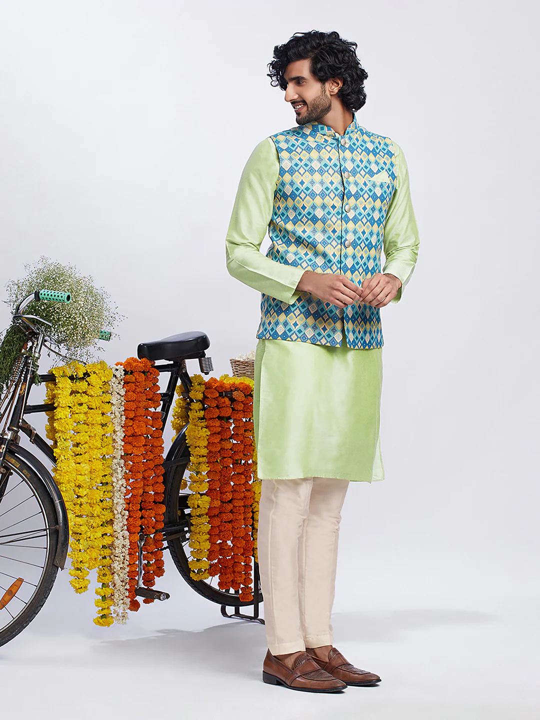 Light Green Silk Blend Textured Nehru Jacket Kurta Set - Image 2