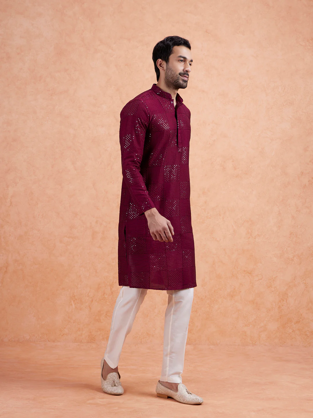 Maroon Cotton Geometric Embroidery Long Kurta - Image 4