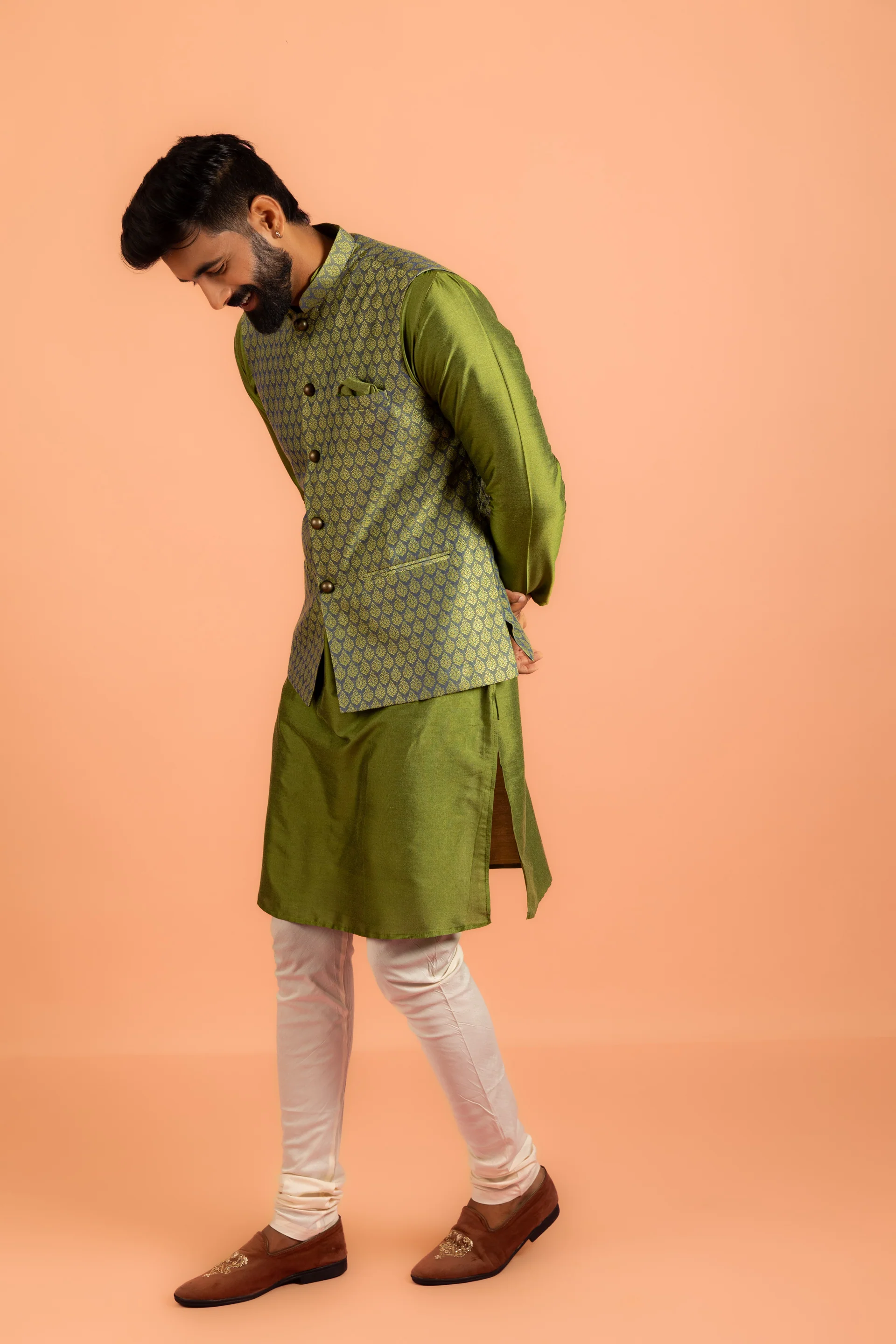 Green Silk Blend Woven Jacket Kurta Churidar Set - Image 3