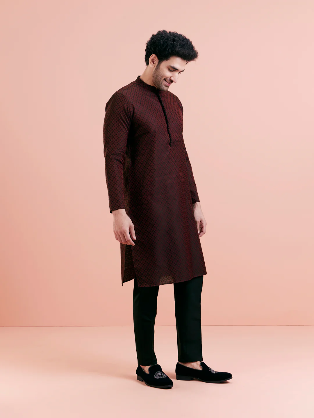 Maroon Silk Blend Woven Long Kurta - Image 3
