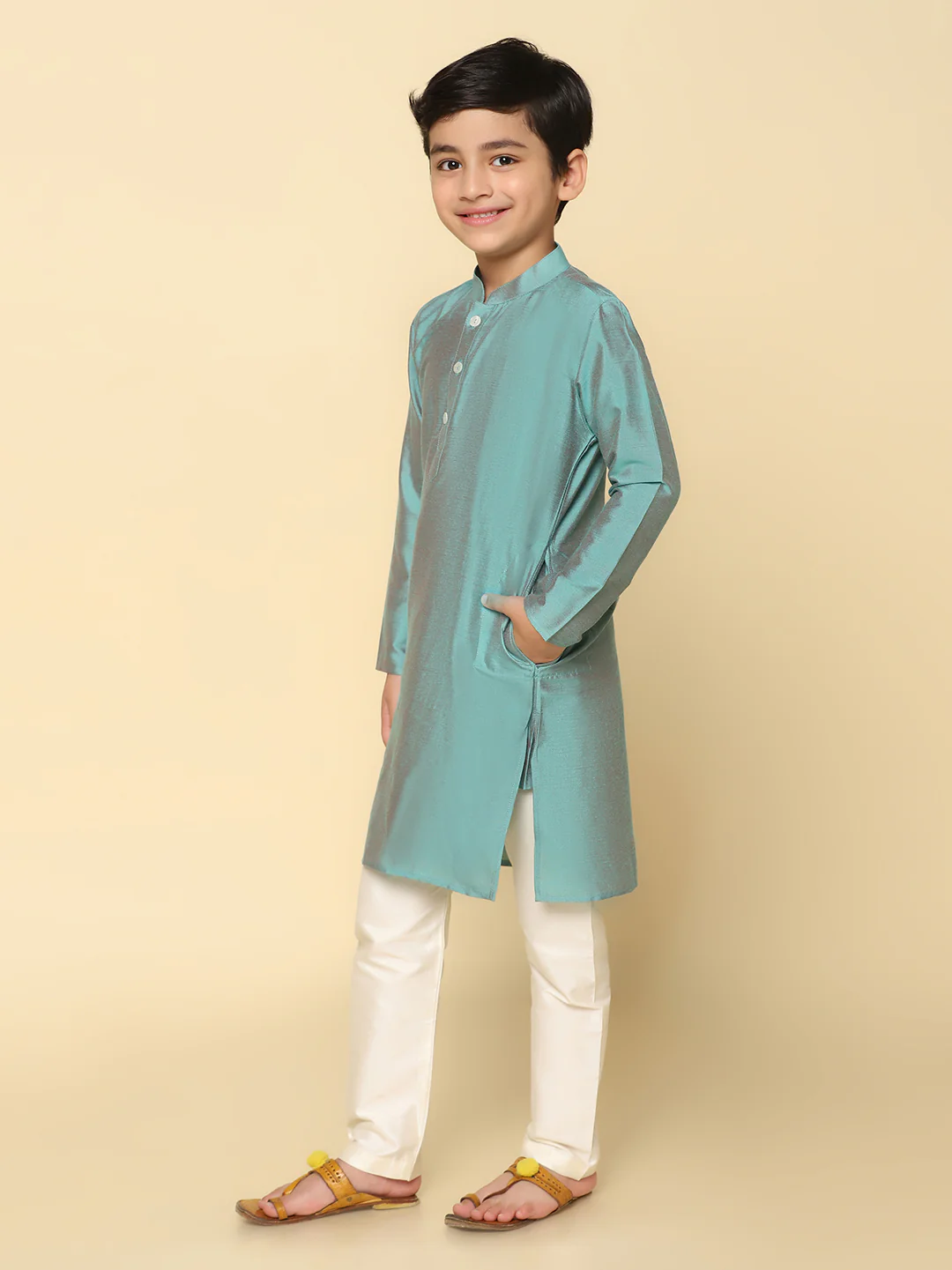 Boy's Green Kurta Pyjama Set - Image 3