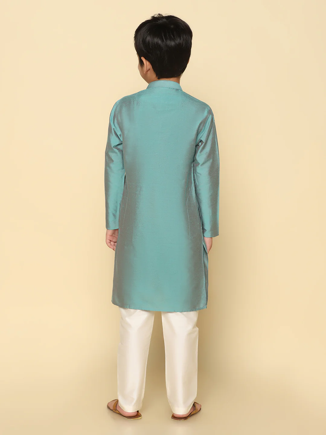 Boy's Green Kurta Pyjama Set - Image 4