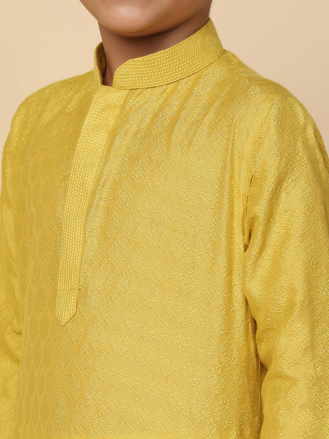 Boy's Yellow Solid Textured Kurta - Image 5
