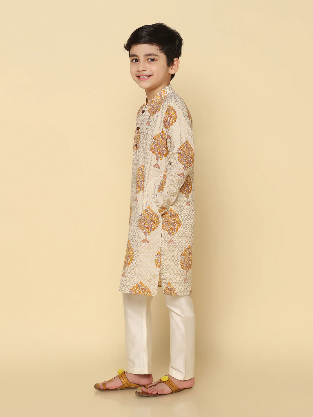 Boy's White Kurta Pyjama Set - Image 3
