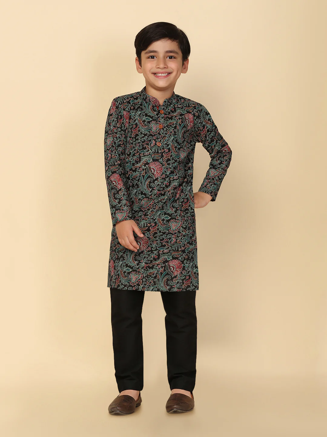 Boy's Black Printed Kurta - Image 6