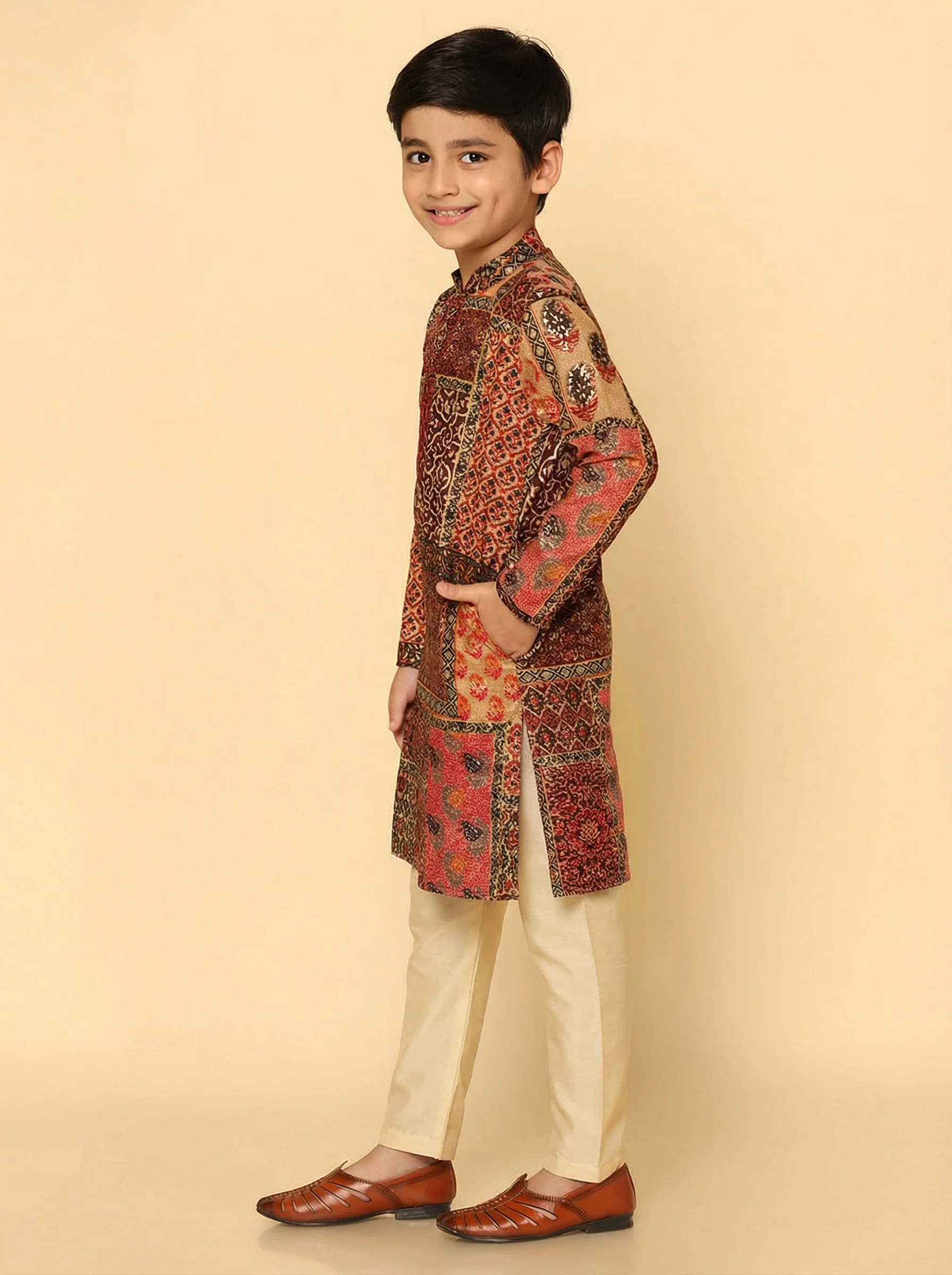 Boy's Maroon Printed Kurta - Image 2