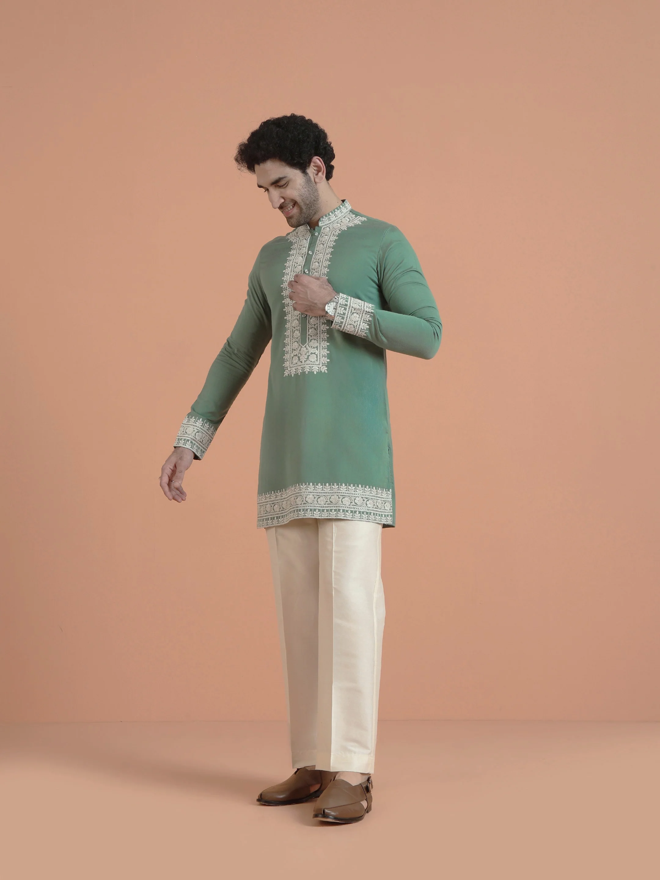 Light Green Silk Blend Embroidered Mid Kurta - Image 2