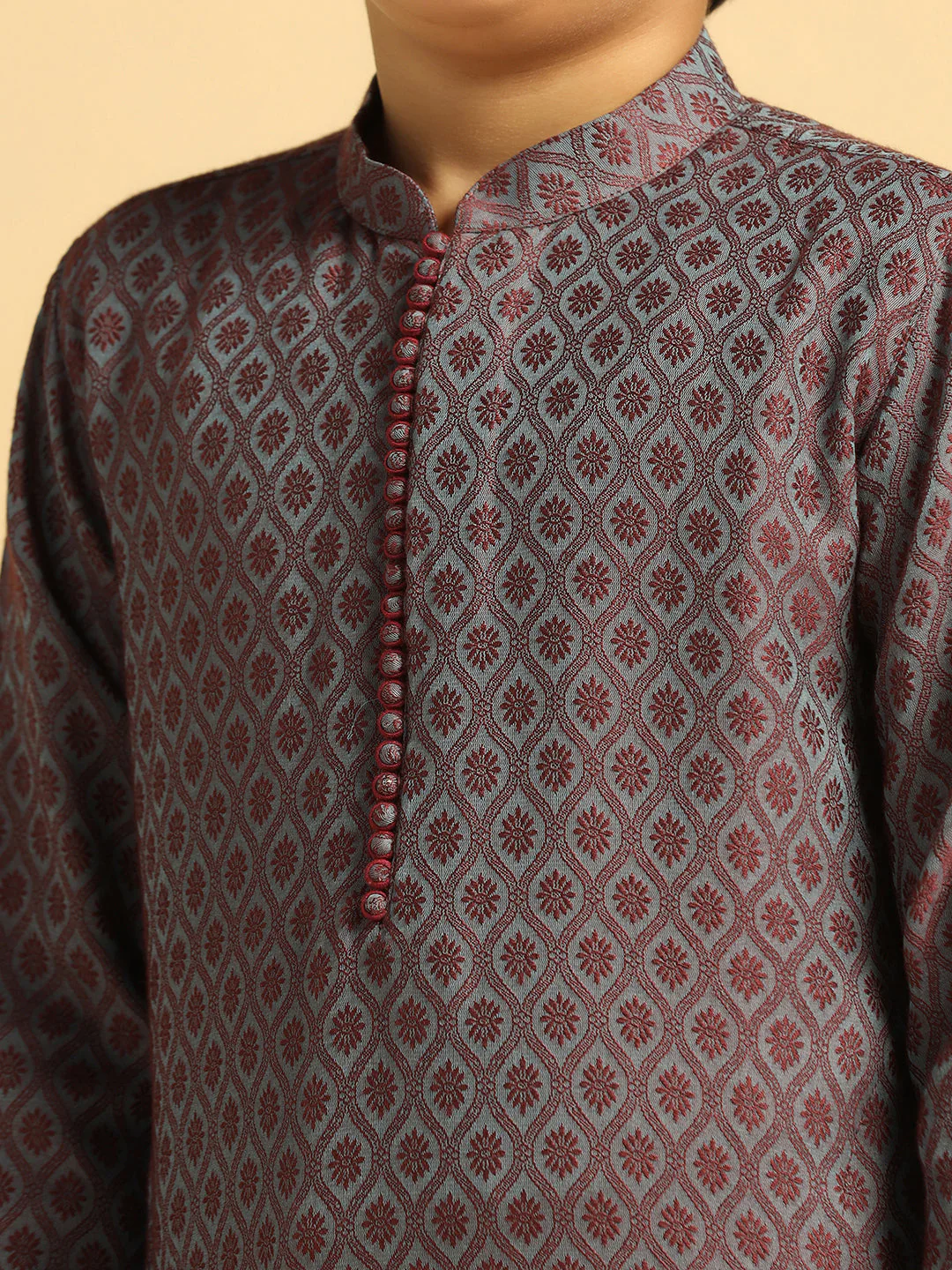 Magenta Silk Blend Self-Design Kurta Pyjama Set - Image 5