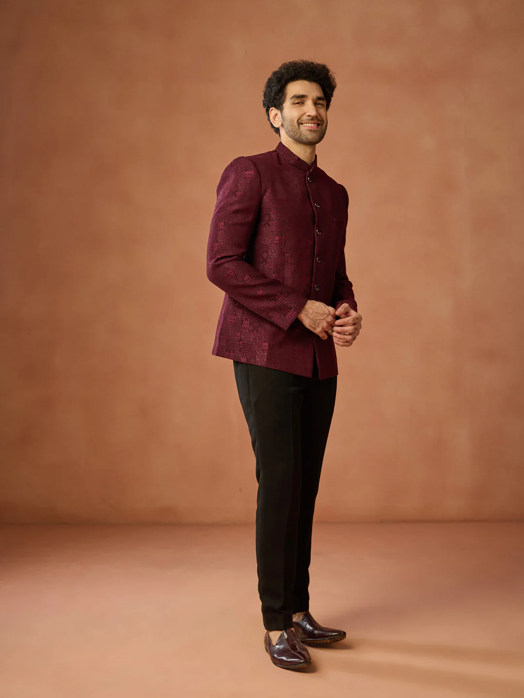 Maroon Silk Blend Woven Bandhgala Jodhpuri Set - Image 2