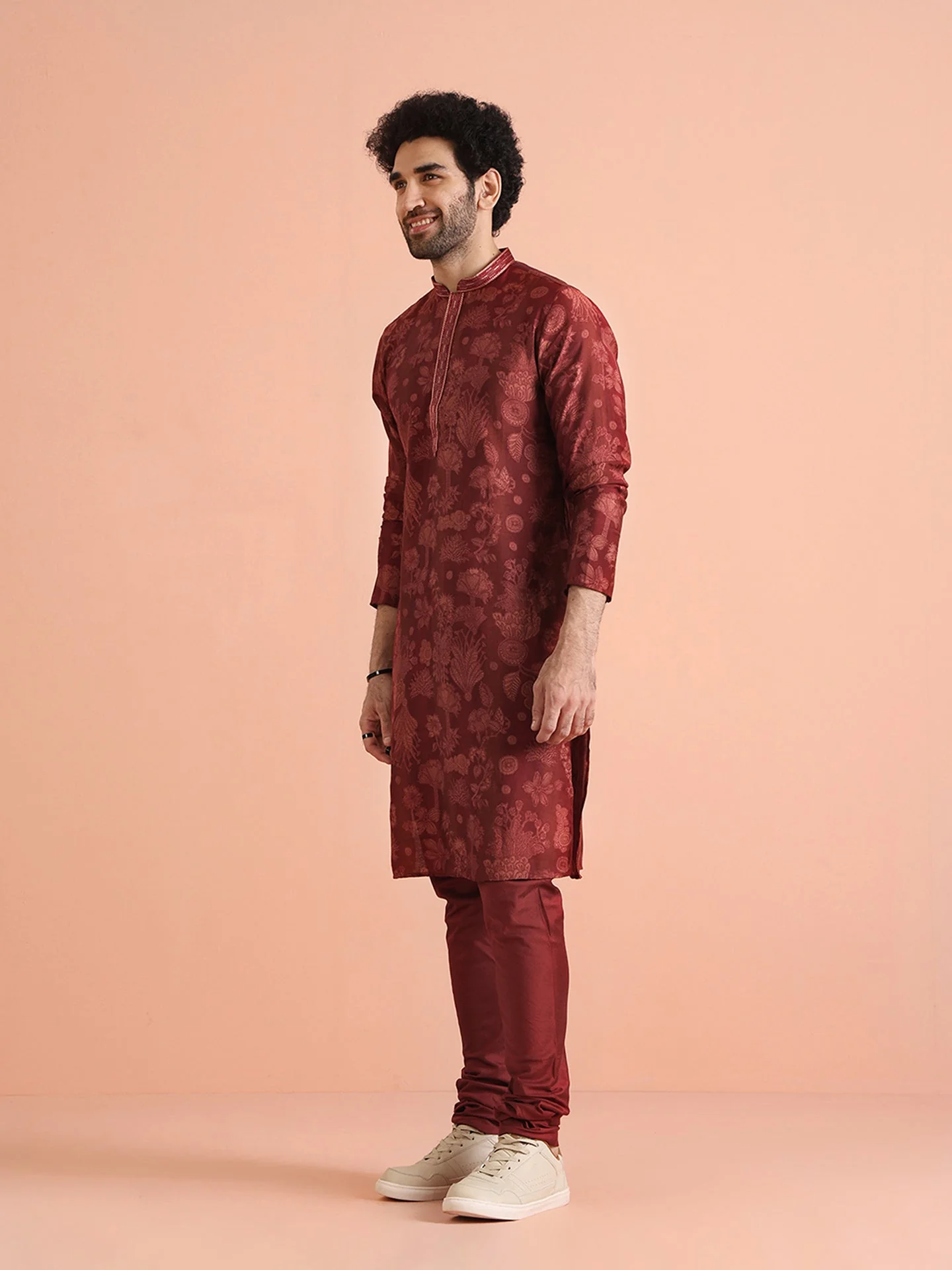 Maroon Silk Blend Floral Printed Kurta - Image 3