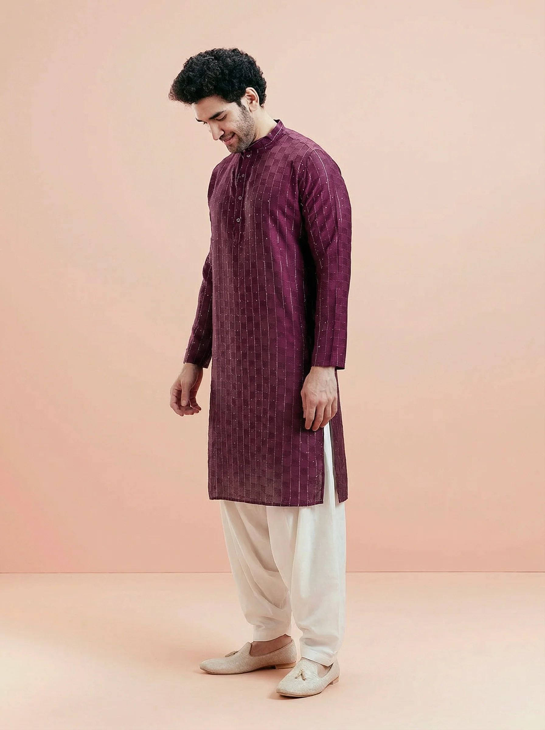 Maroon Silk Blend Textured Kurta Patiyala Set - Image 3