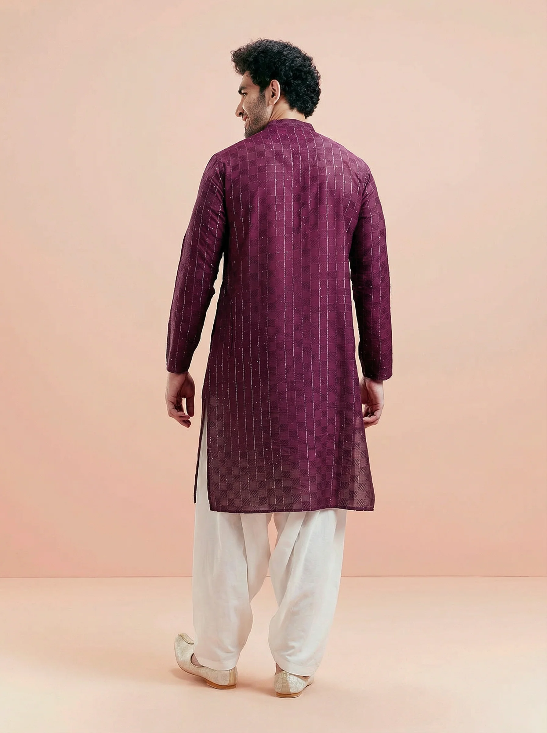 Maroon Silk Blend Textured Kurta Patiyala Set - Image 4
