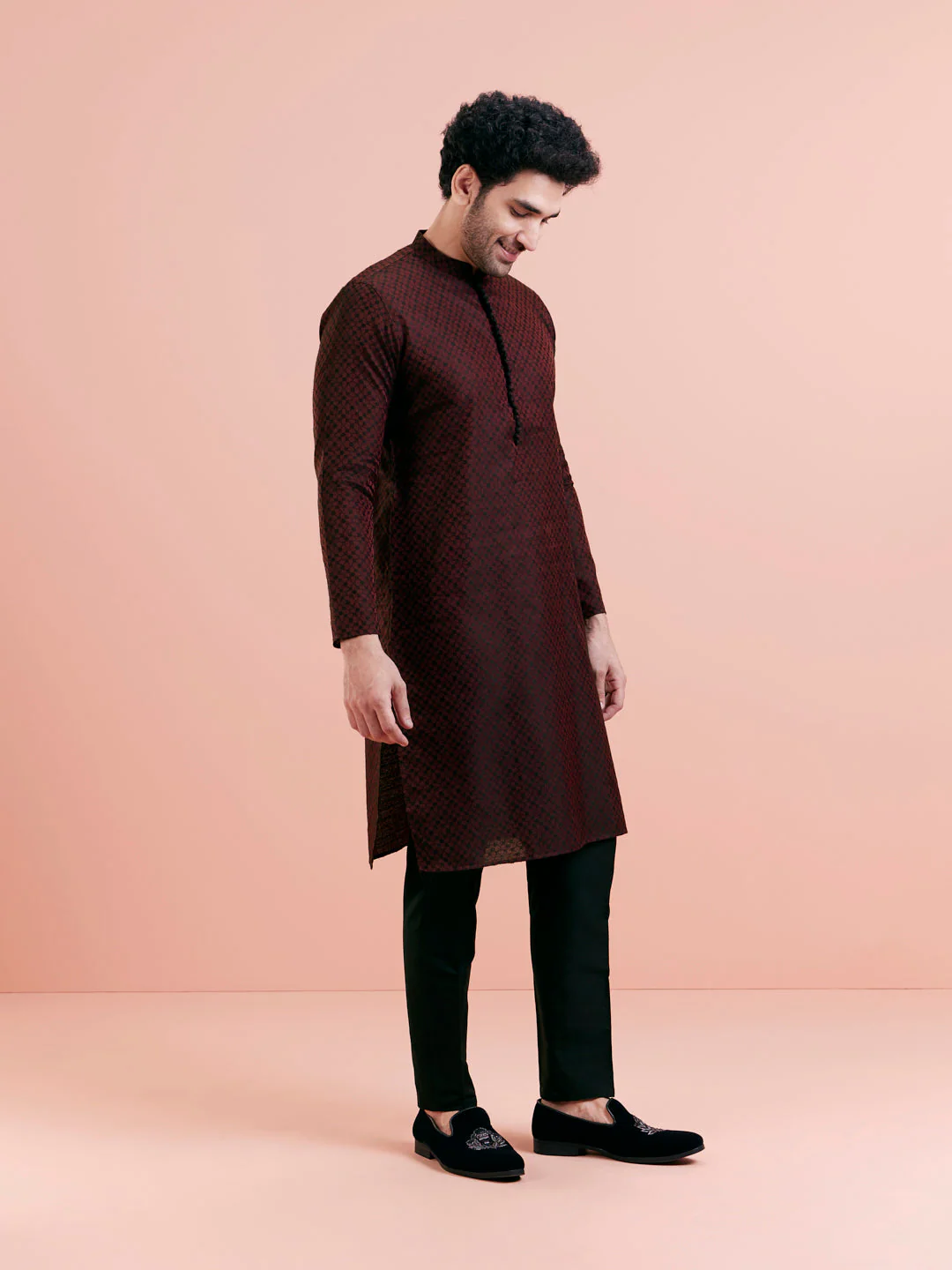 Maroon Textured Kurta Trouser Set - Image 4