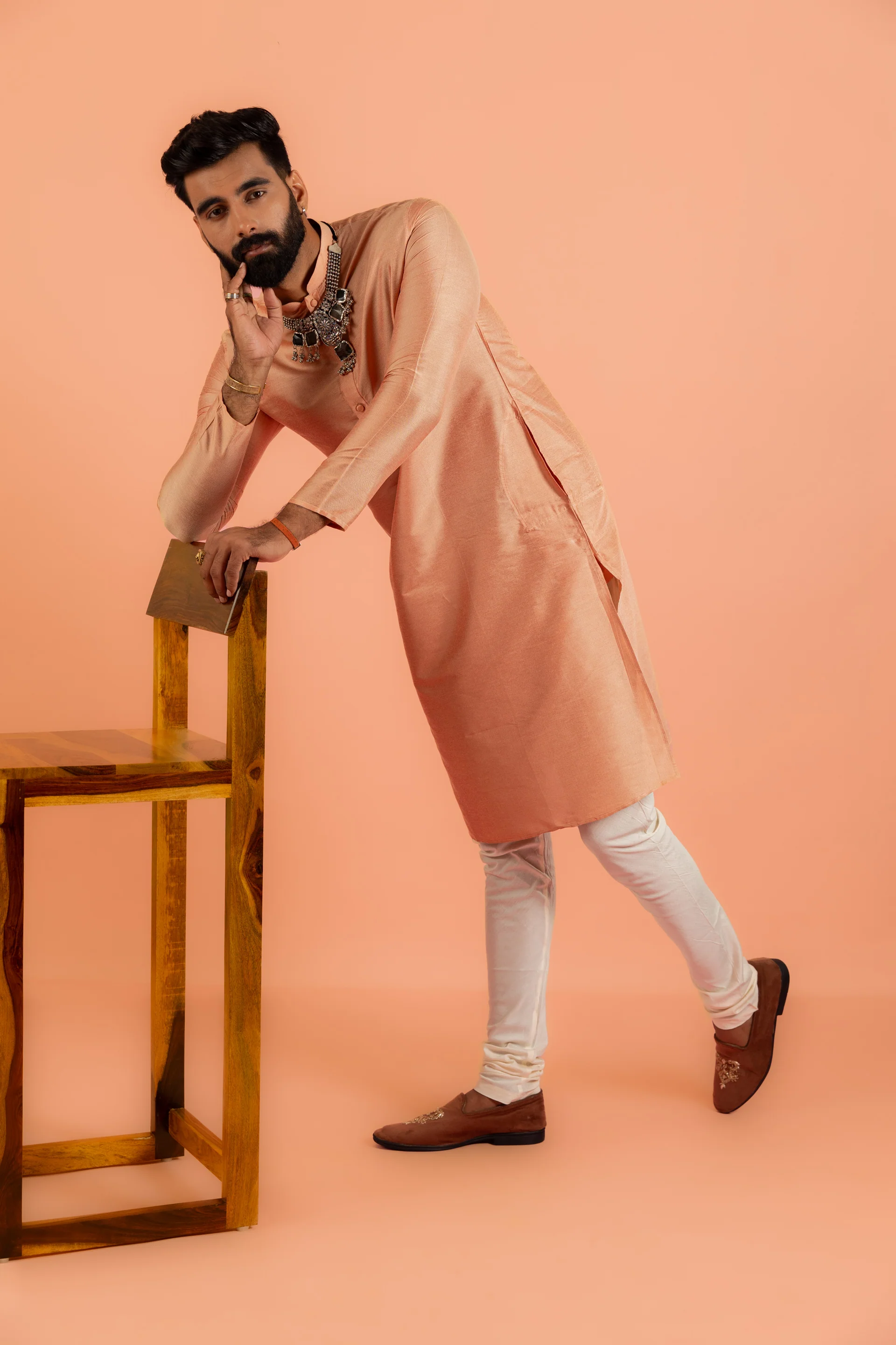 Peach Silk Blend Solid Kurta - Image 7