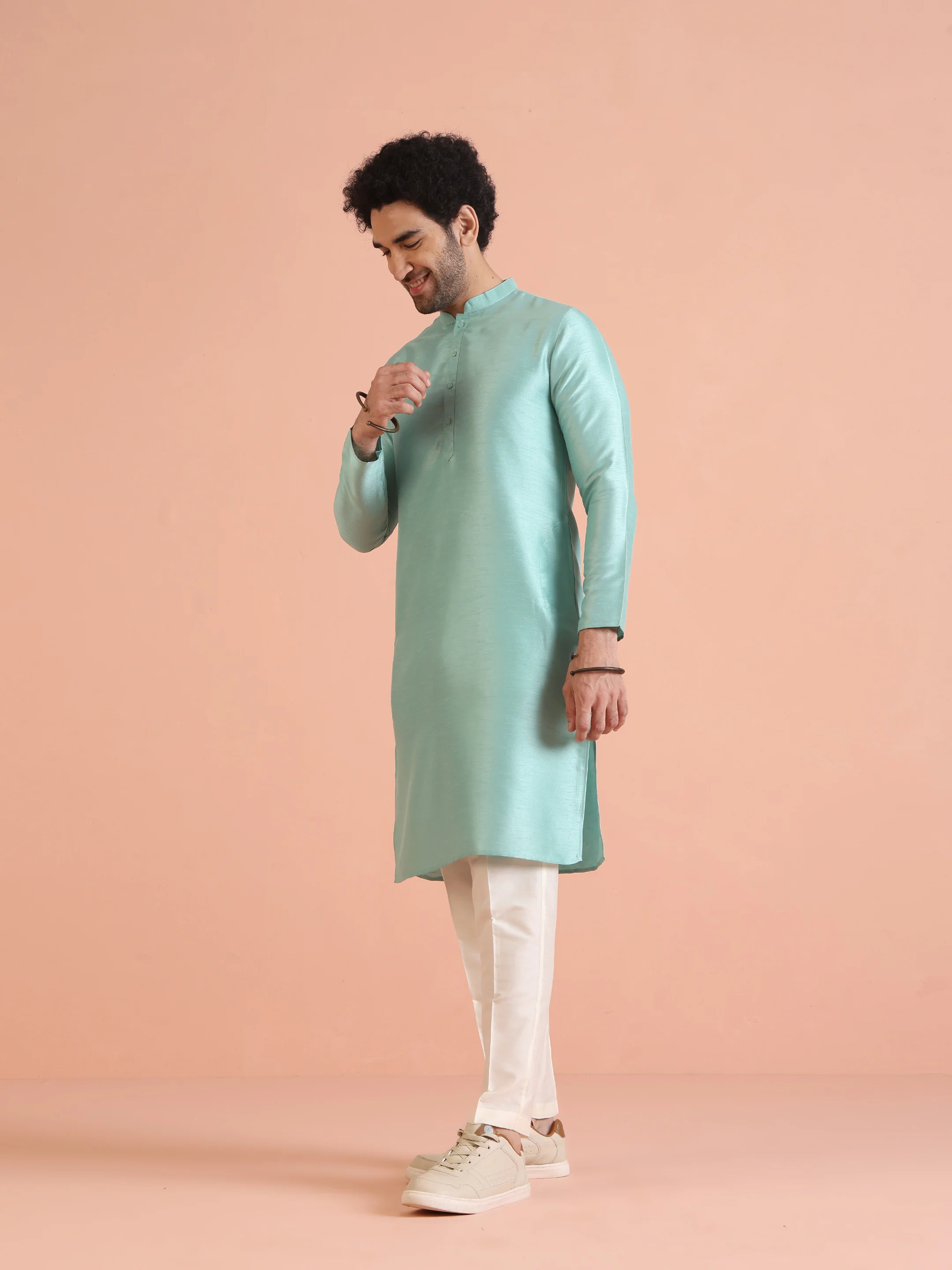 Men Green Solid Ethnic Motifs Kurta - Image 2