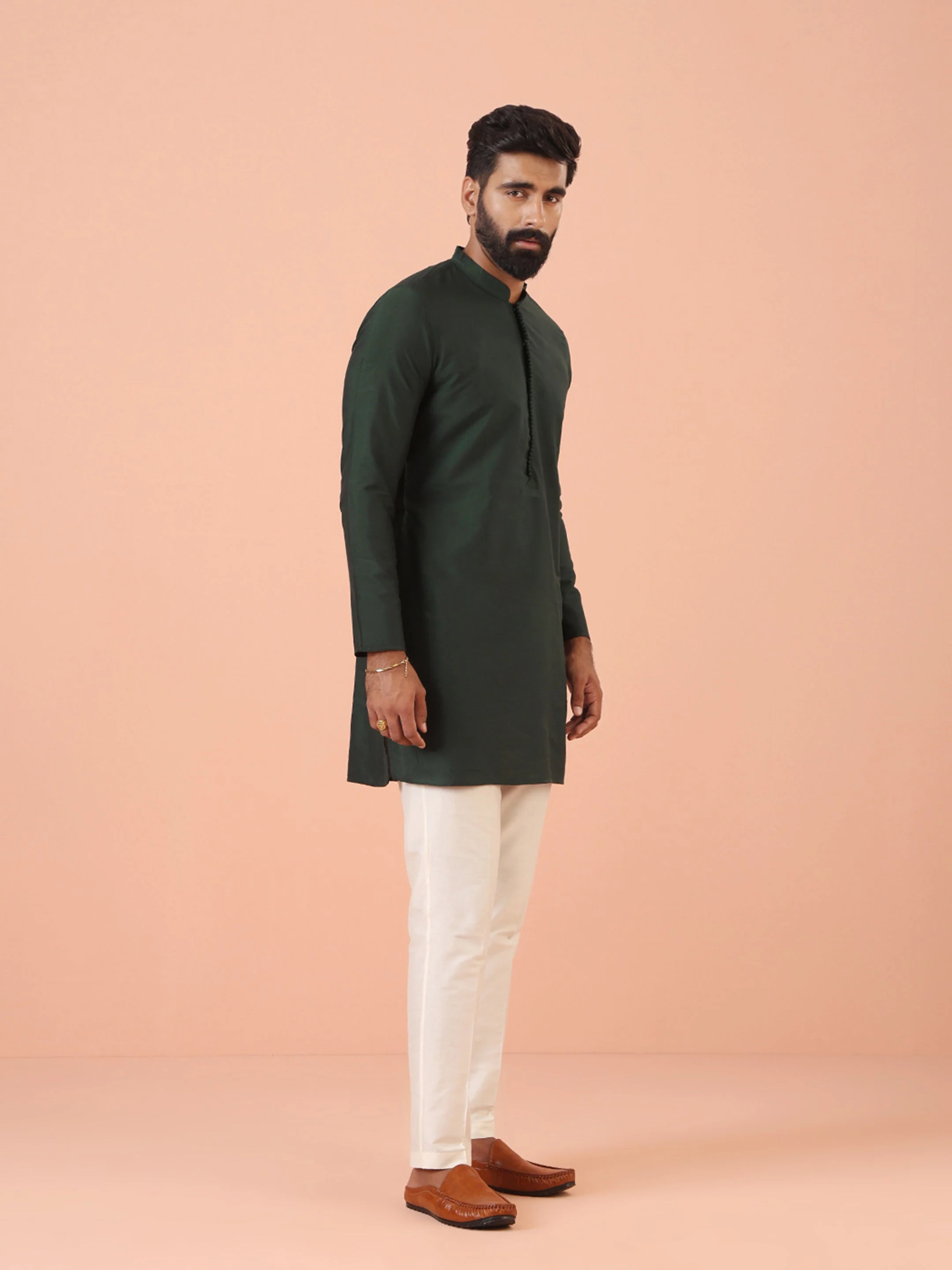 Men's Green Silk Blend Solid Mid Kurta with Trouser - Image 2