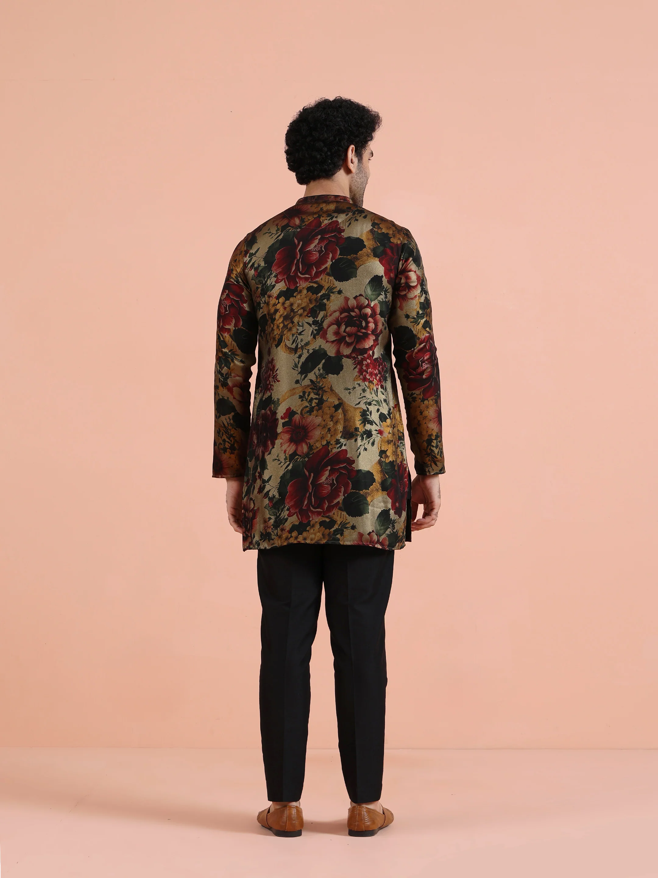 Multicolor Floral Printed Mid Kurta - Image 4