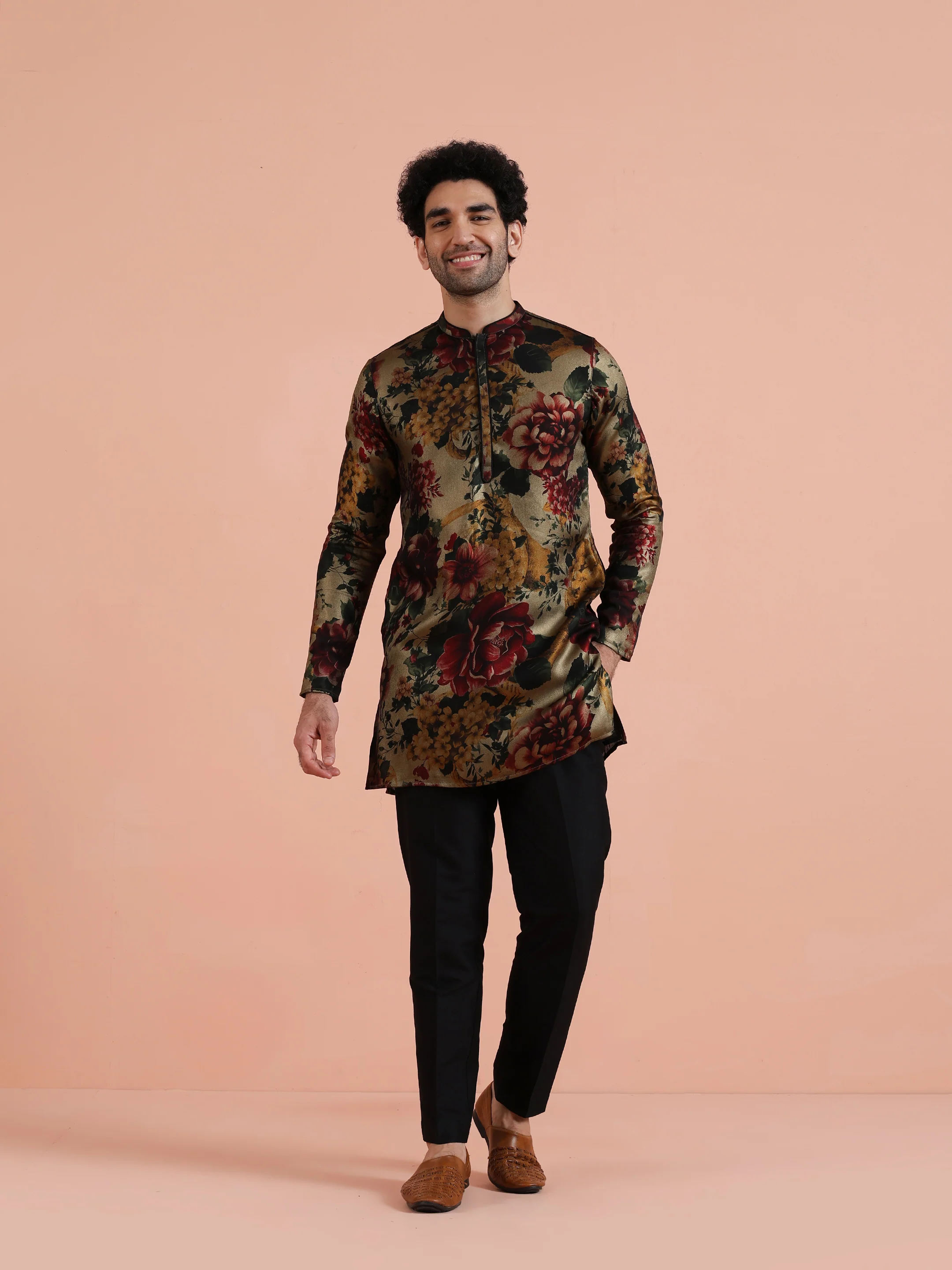 Multicolor Floral Printed Mid Kurta - Image 6