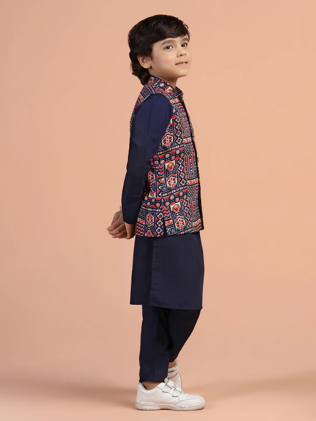 Multicolor Geometric Printed Jacket - Image 3