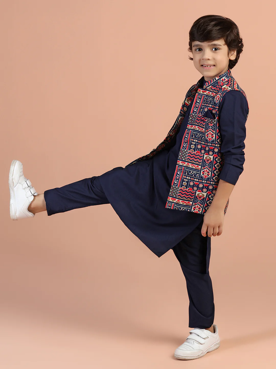 Multicolor Geometric Printed Jacket - Image 6