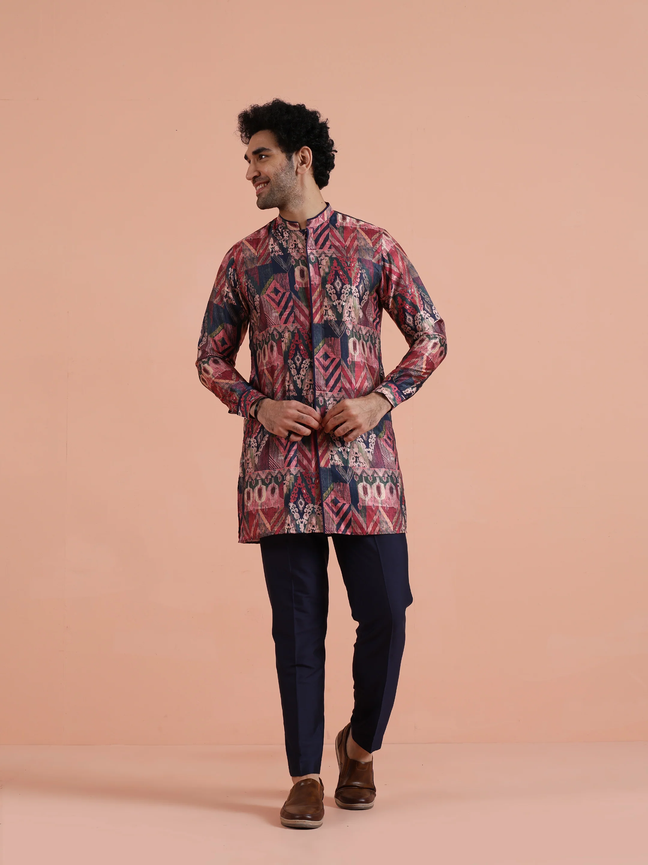Multicolor Geometric Printed Mid Kurta Set - Image 8