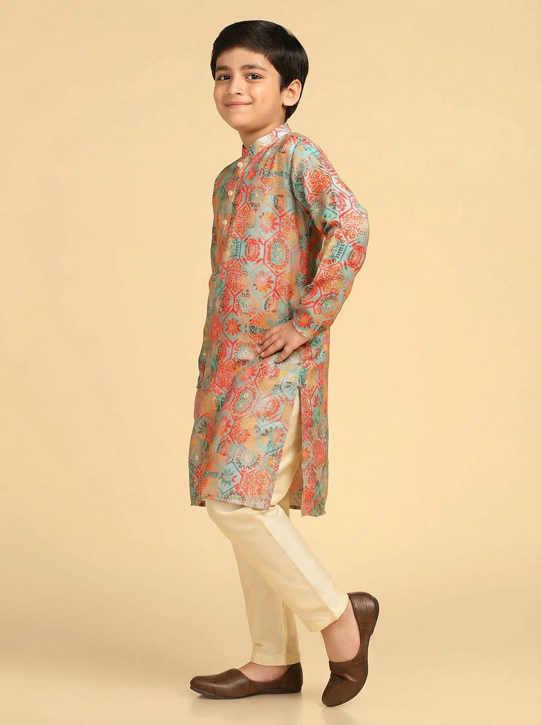 Multicolour Printed Kids Kurta Pyjama Set - Image 2