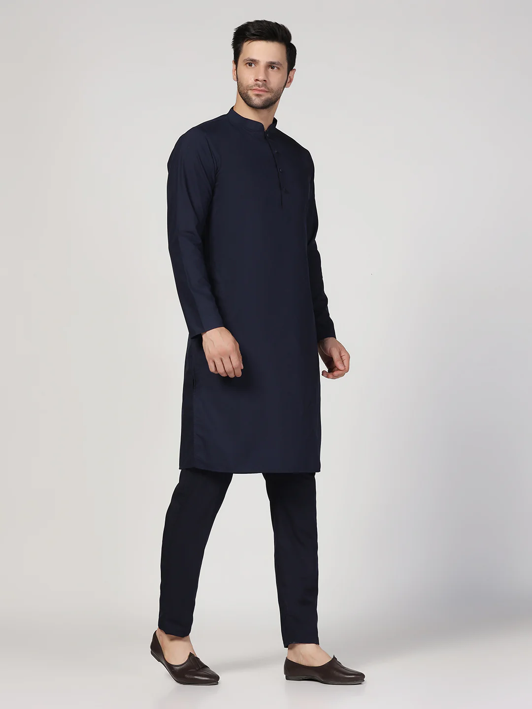 Navy Blue Cotton Blend Solid Plain Kurta - Image 2