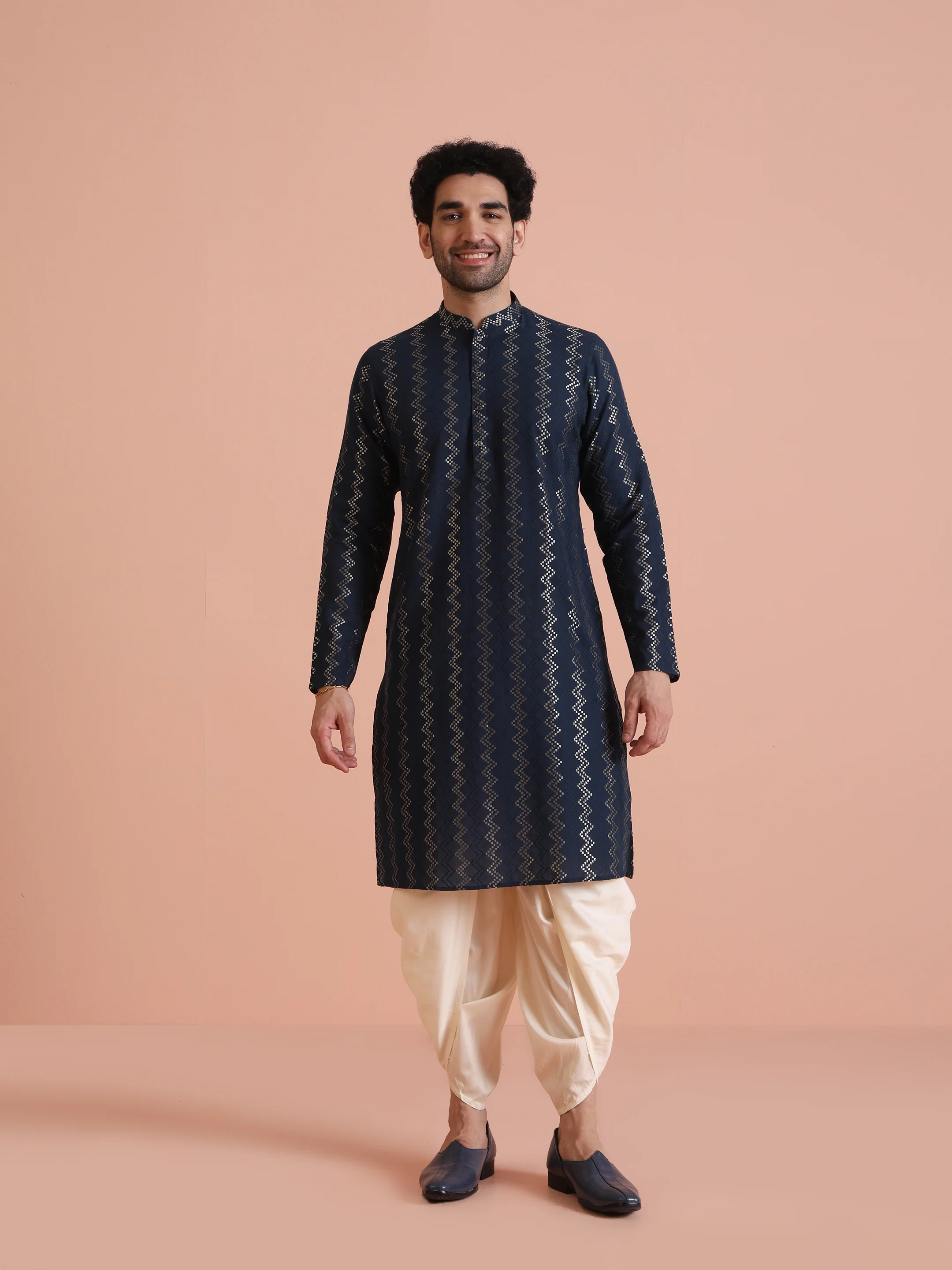 Navy Blue Cotton Blend Textured Kurta - Image 6