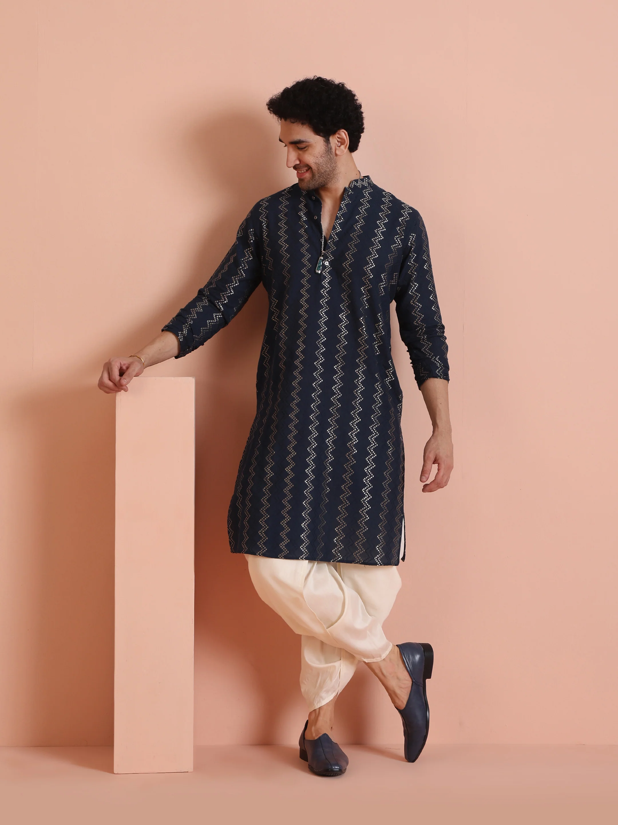Navy Blue Cotton Blend Textured Kurta - Image 7