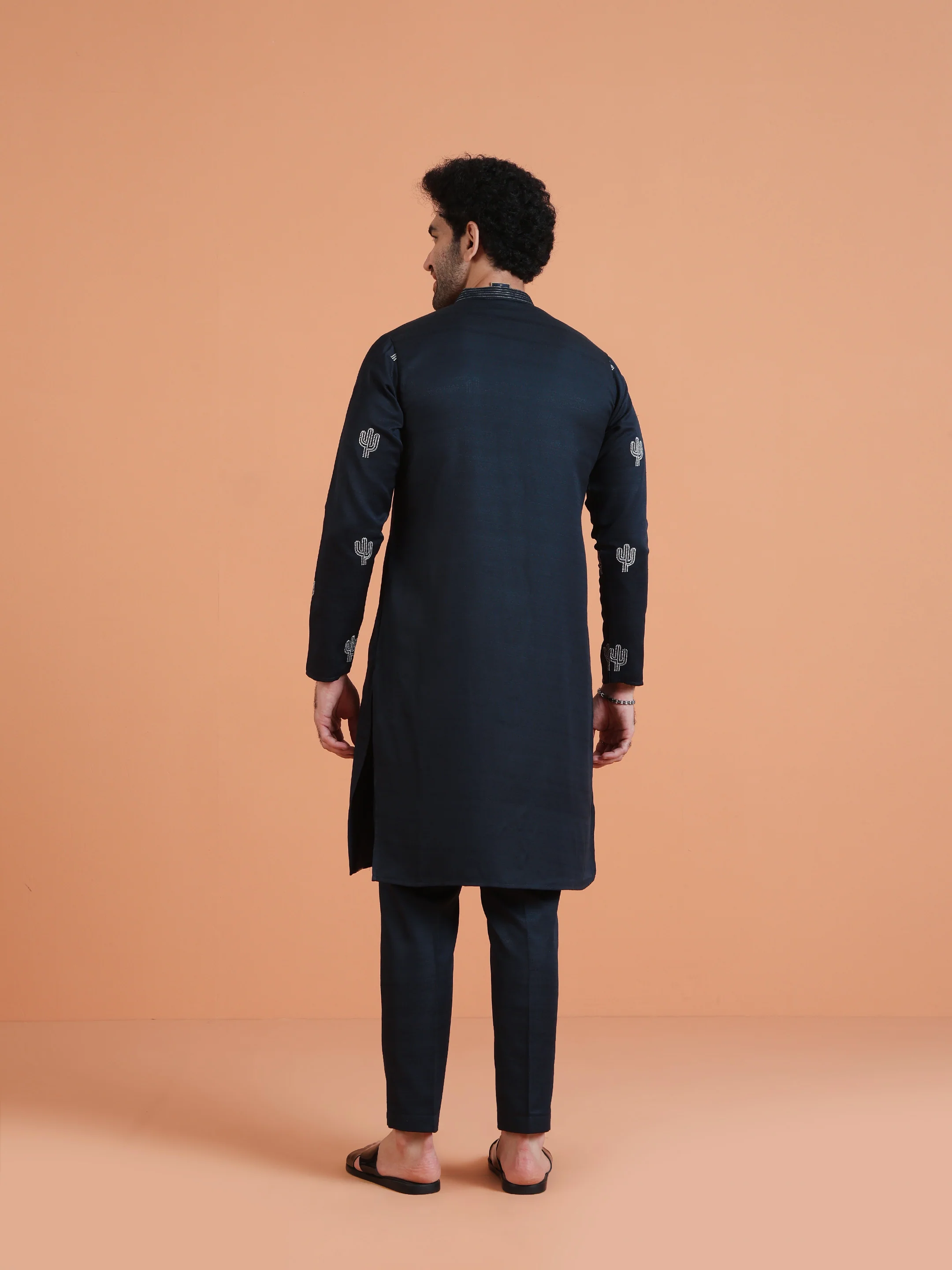 Navy Blue Cotton Silk Embroidered Kurta - Image 4