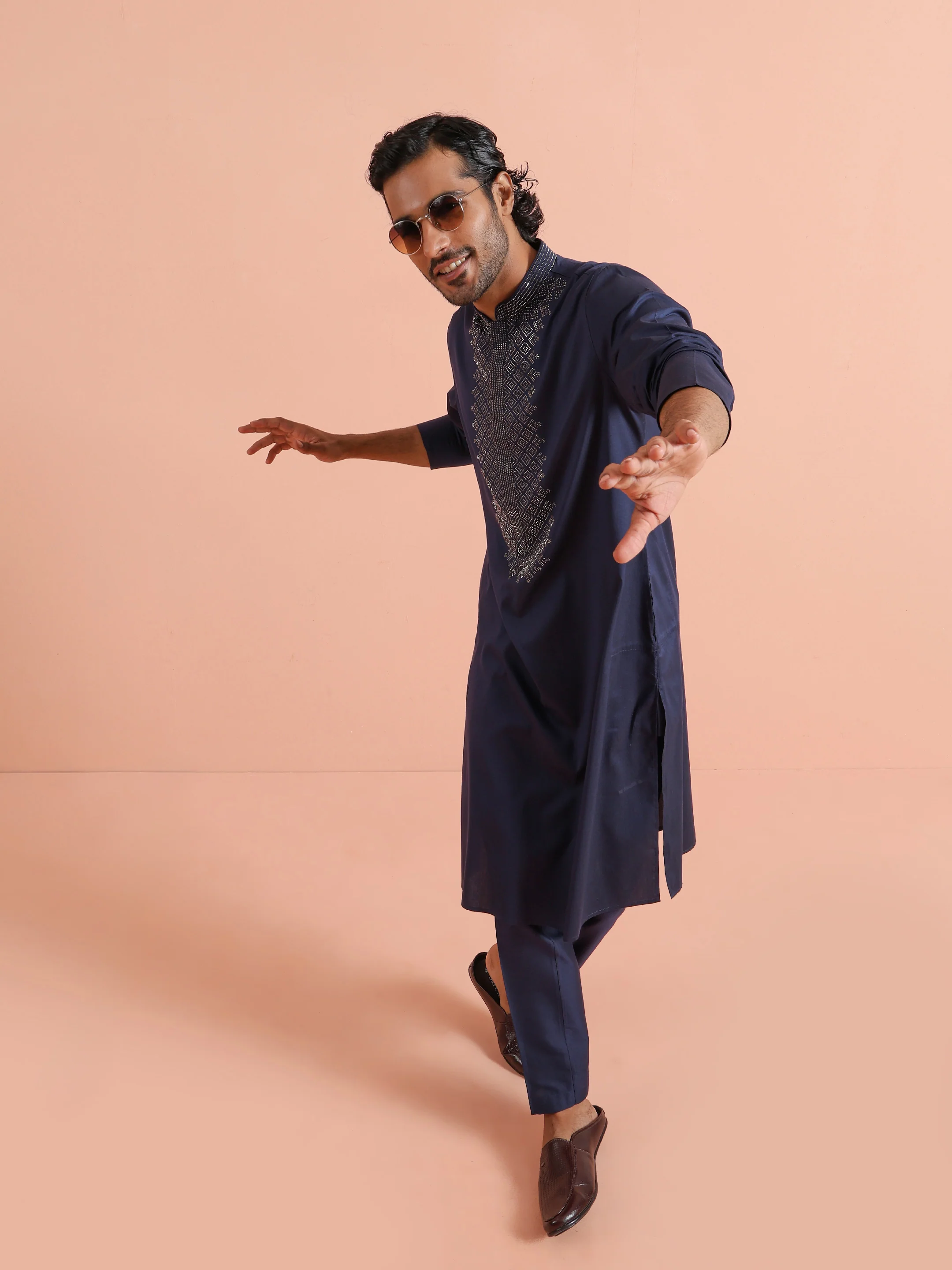 Navy Blue Embroidered Kurta Trouser Set - Image 8